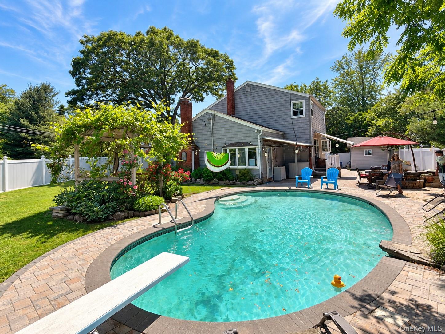 12 Cayuga Avenue – For Sale photo 20