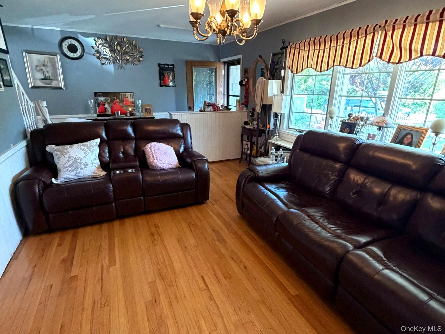12 Cayuga Avenue – For Sale photo 4