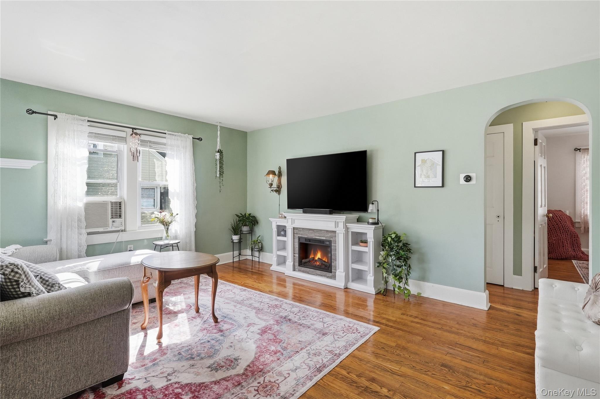 25 Hayes Street – For Sale photo 5