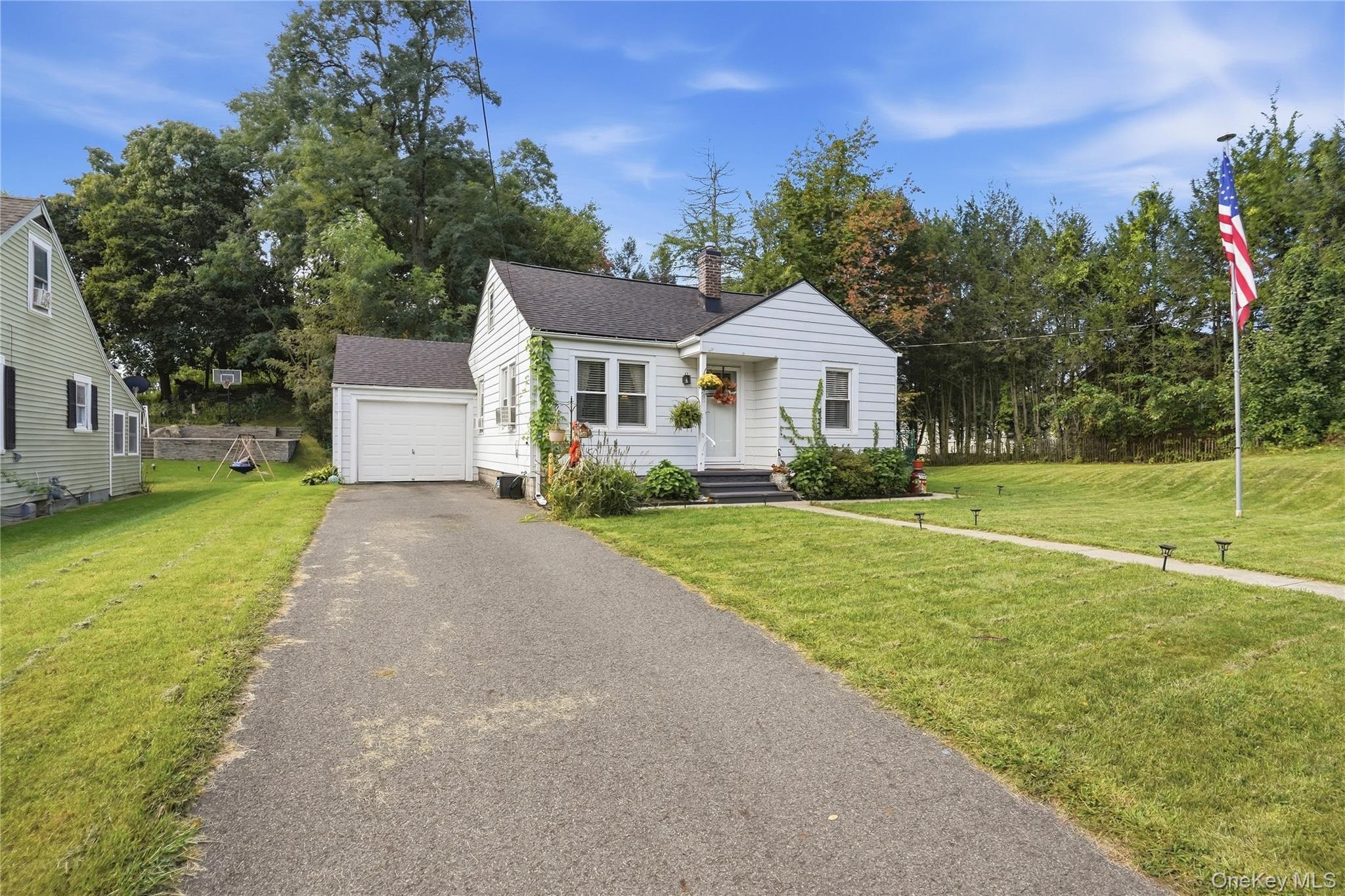 25 Hayes Street – For Sale photo 35