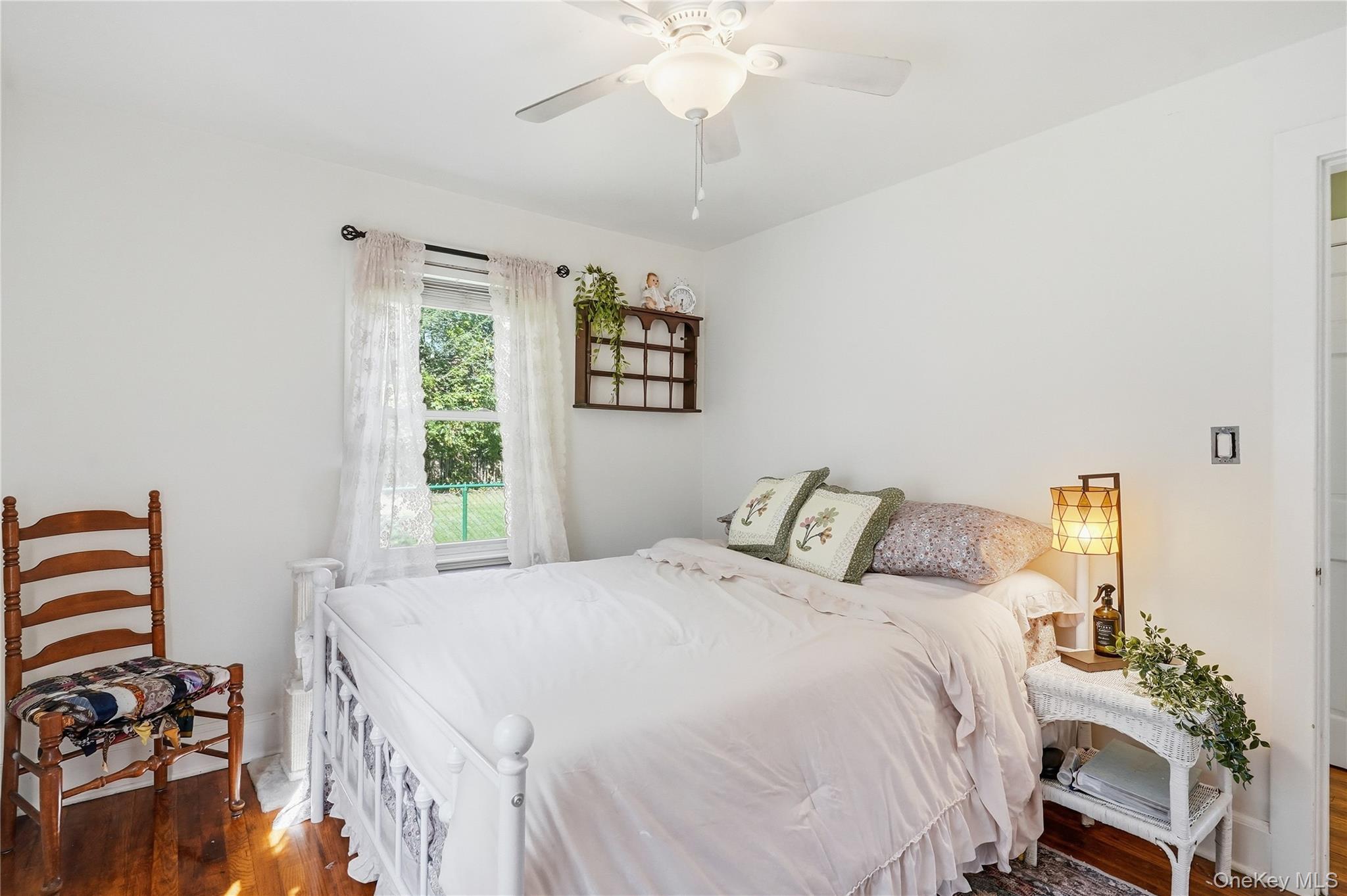 25 Hayes Street – For Sale photo 16