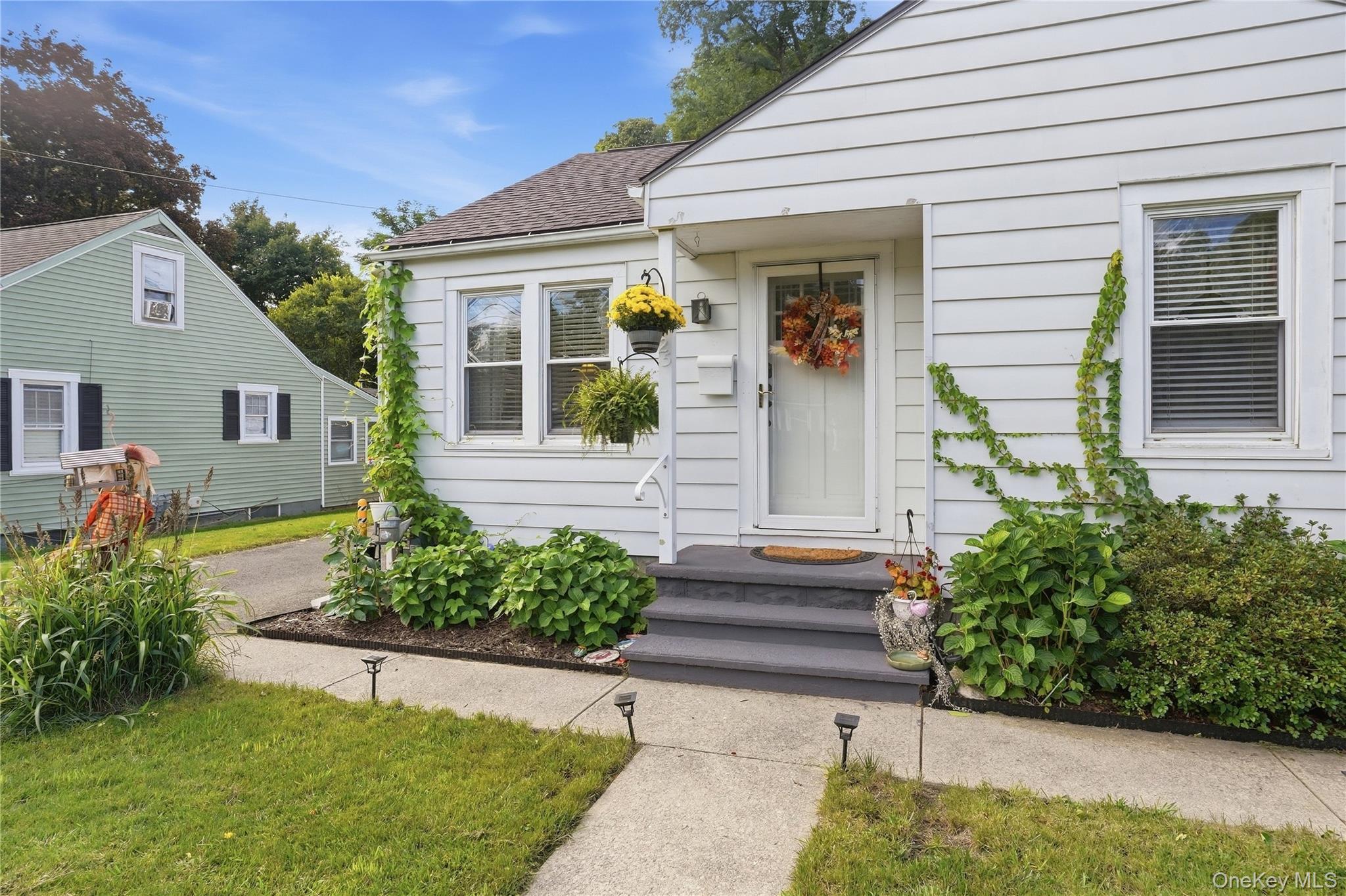 25 Hayes Street – For Sale photo 4