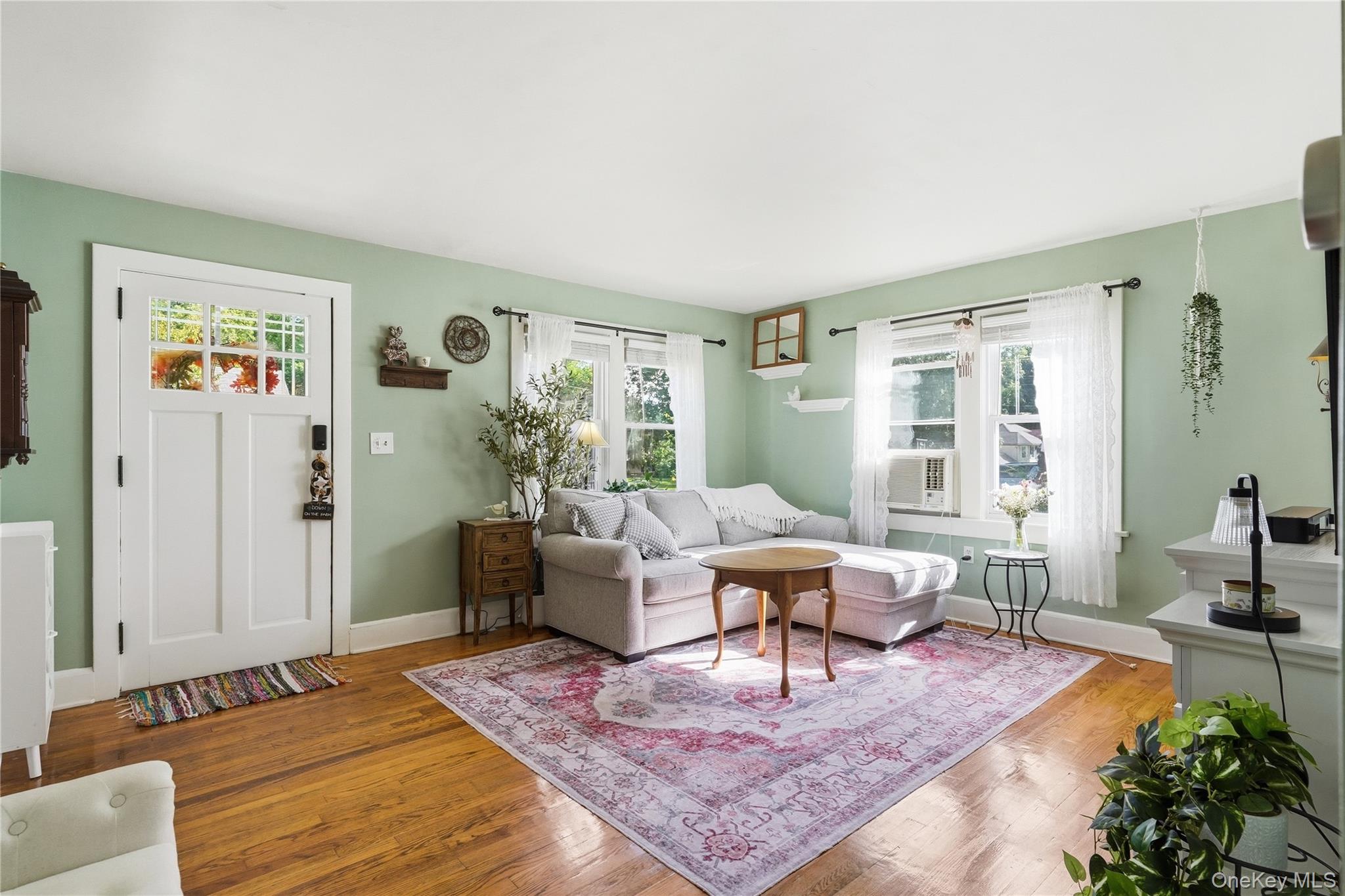 25 Hayes Street – For Sale photo 6