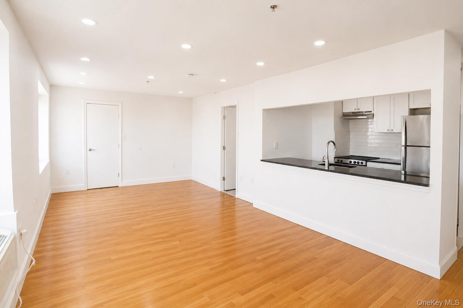 10 Franklin Boulevard, Unit 405 photo 10