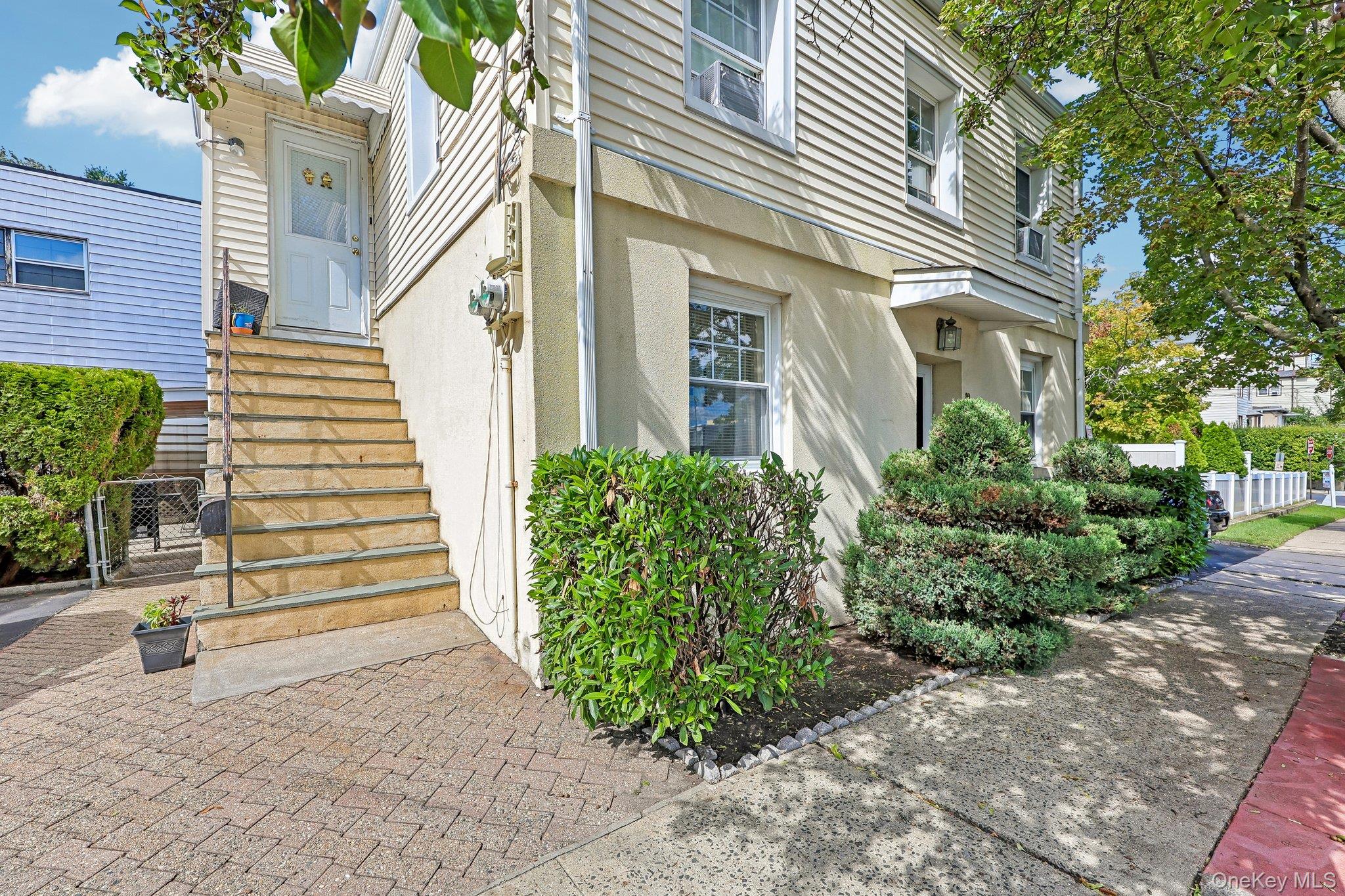 10 4th Street – For Sale photo 23