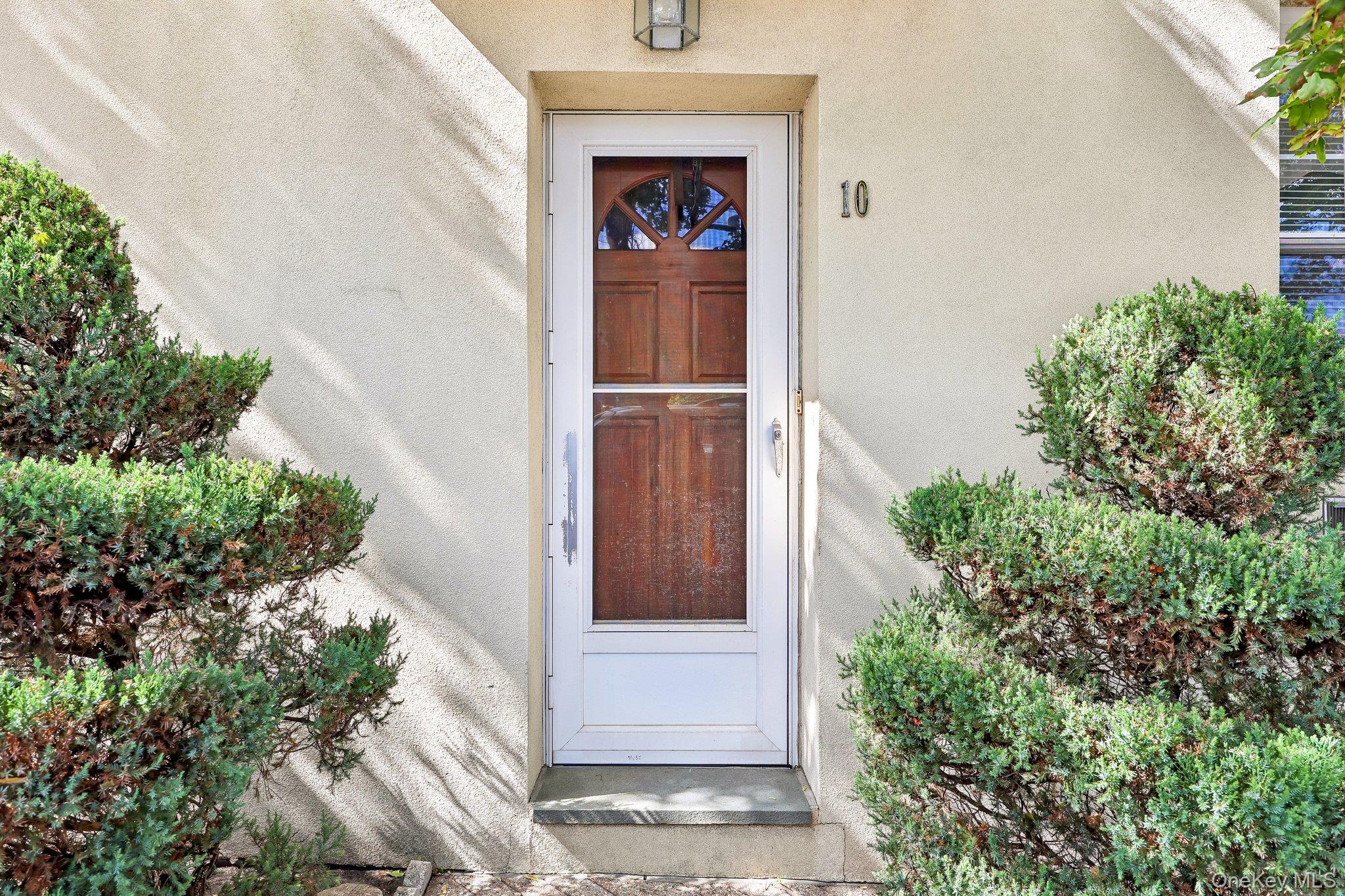 10 4th Street – For Sale photo 3