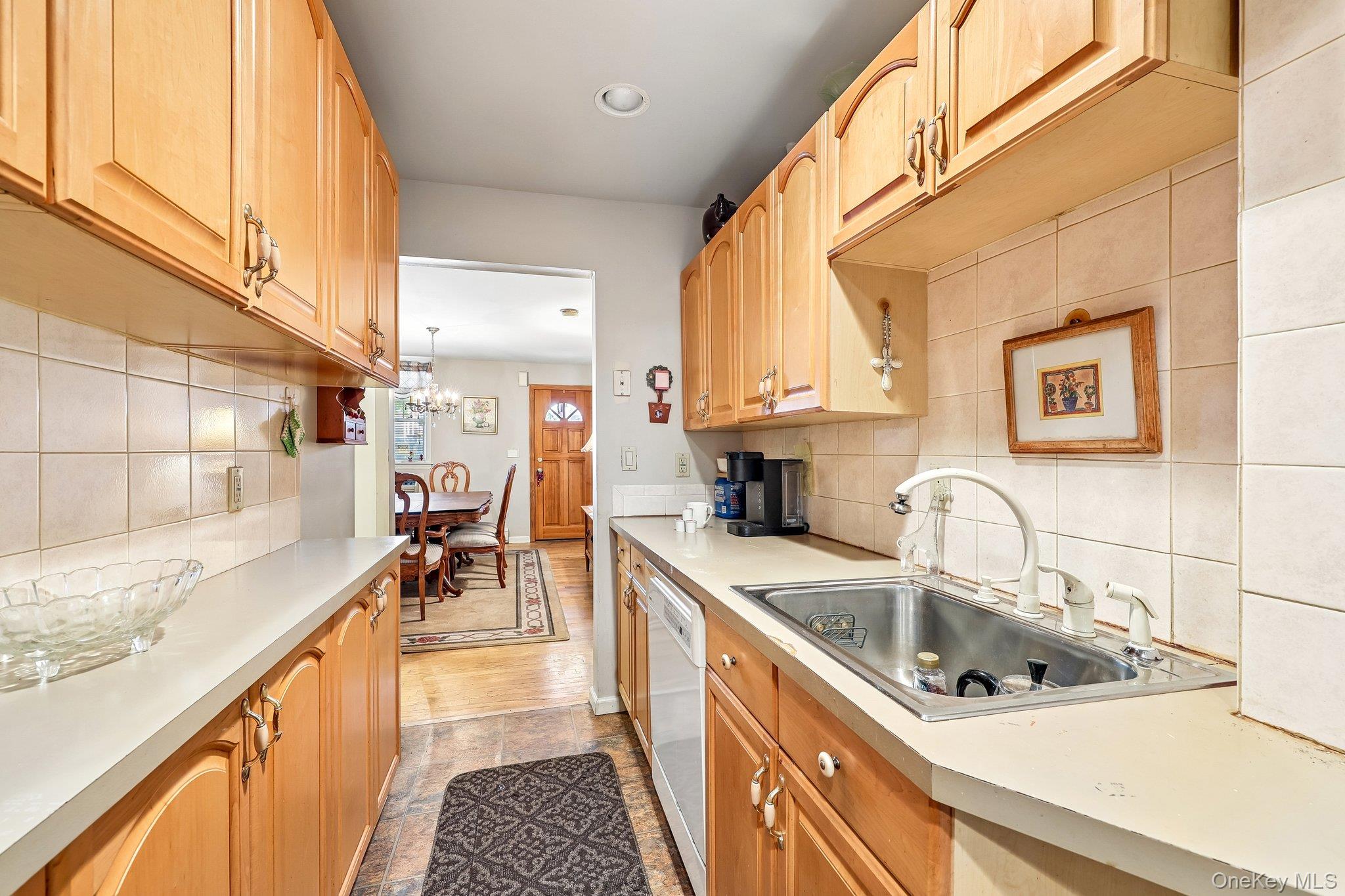 10 4th Street – For Sale photo 10
