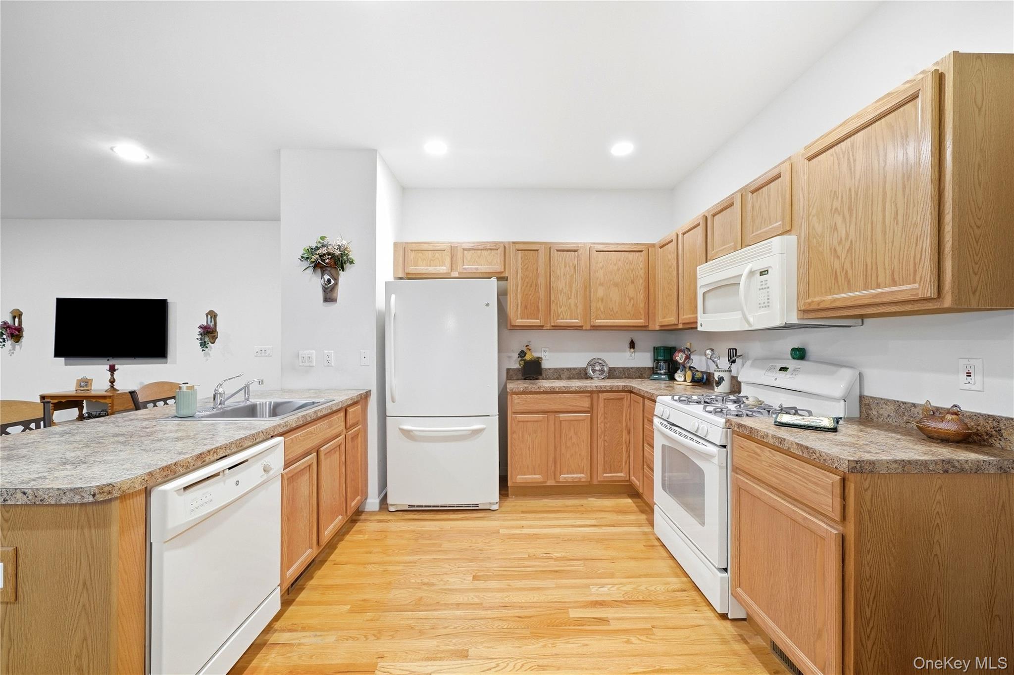 240 Ira Road – For Sale photo 2