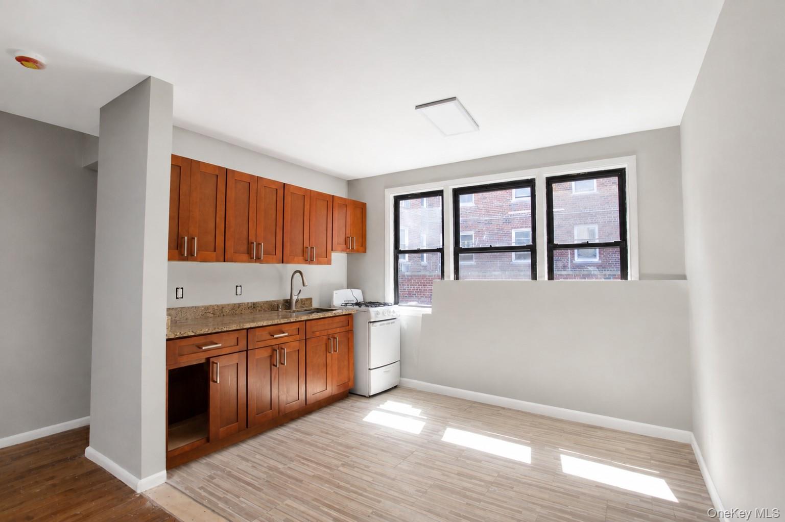 470 E Broadway, Unit C-12 photo 8