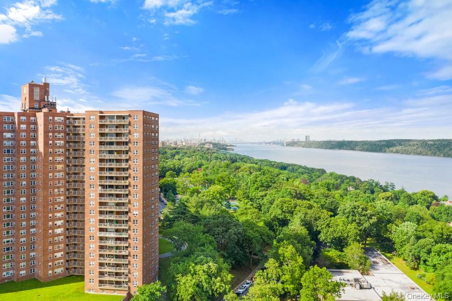 5900 Arlington Avenue, Unit 22N photo 3