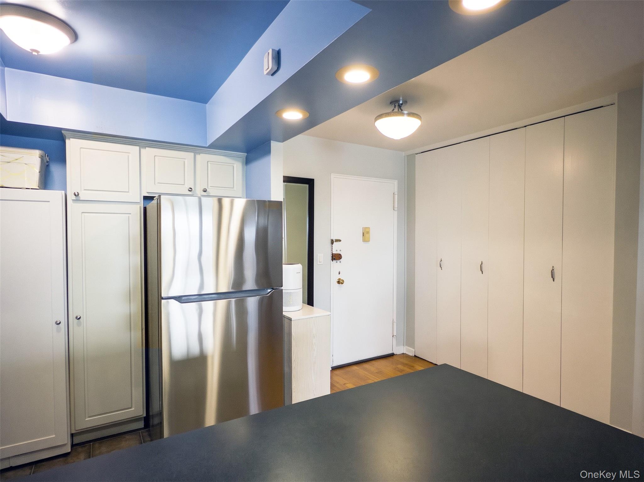 5900 Arlington Avenue, Unit 22N photo 7