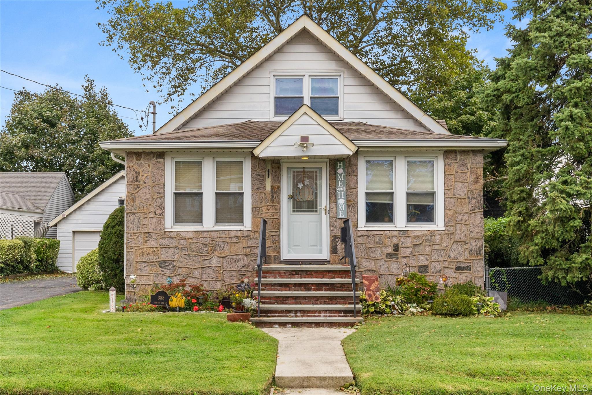 388 S 2nd Street – For Sale