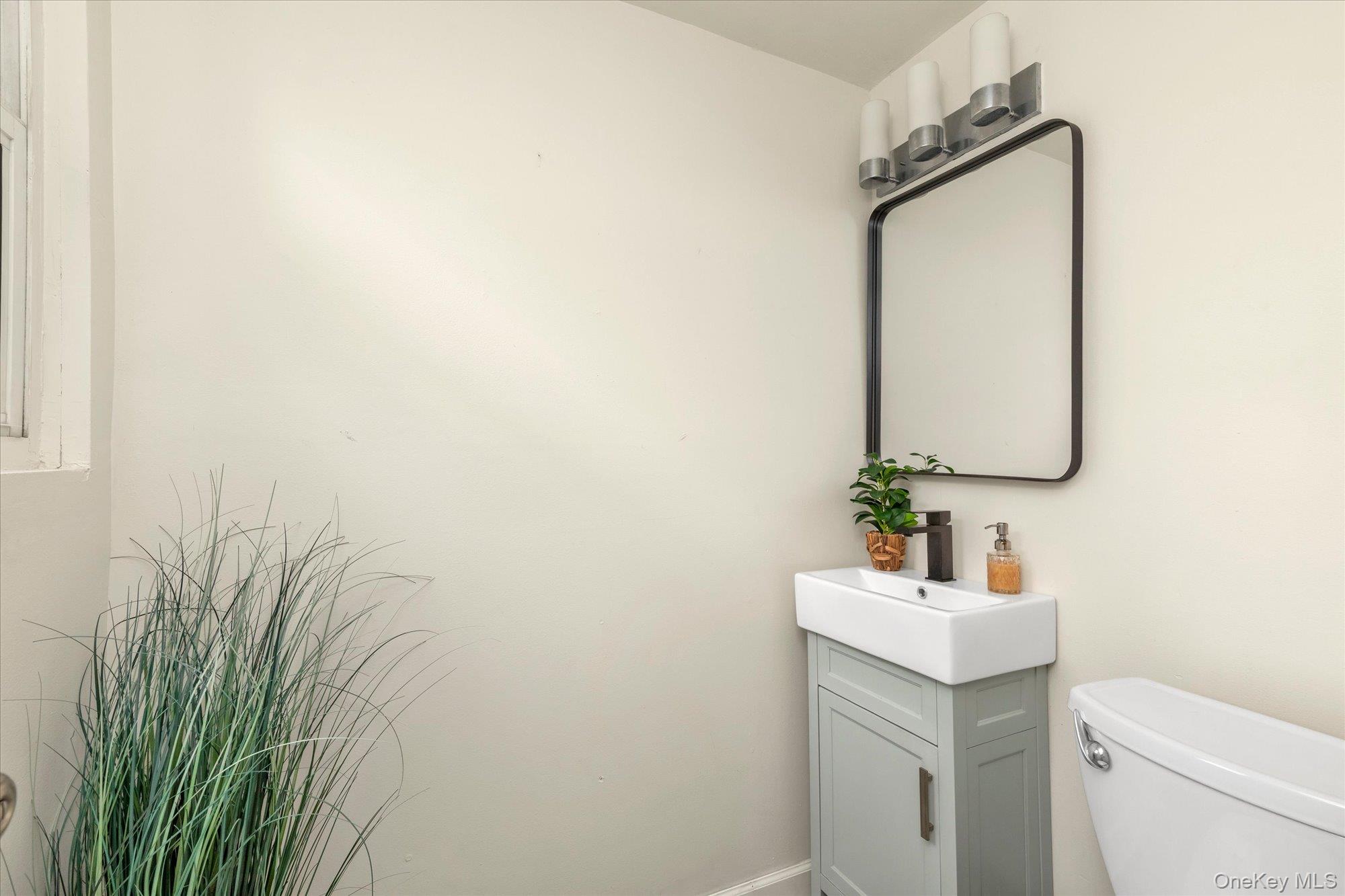 230 Emily Avenue – For Sale photo 10
