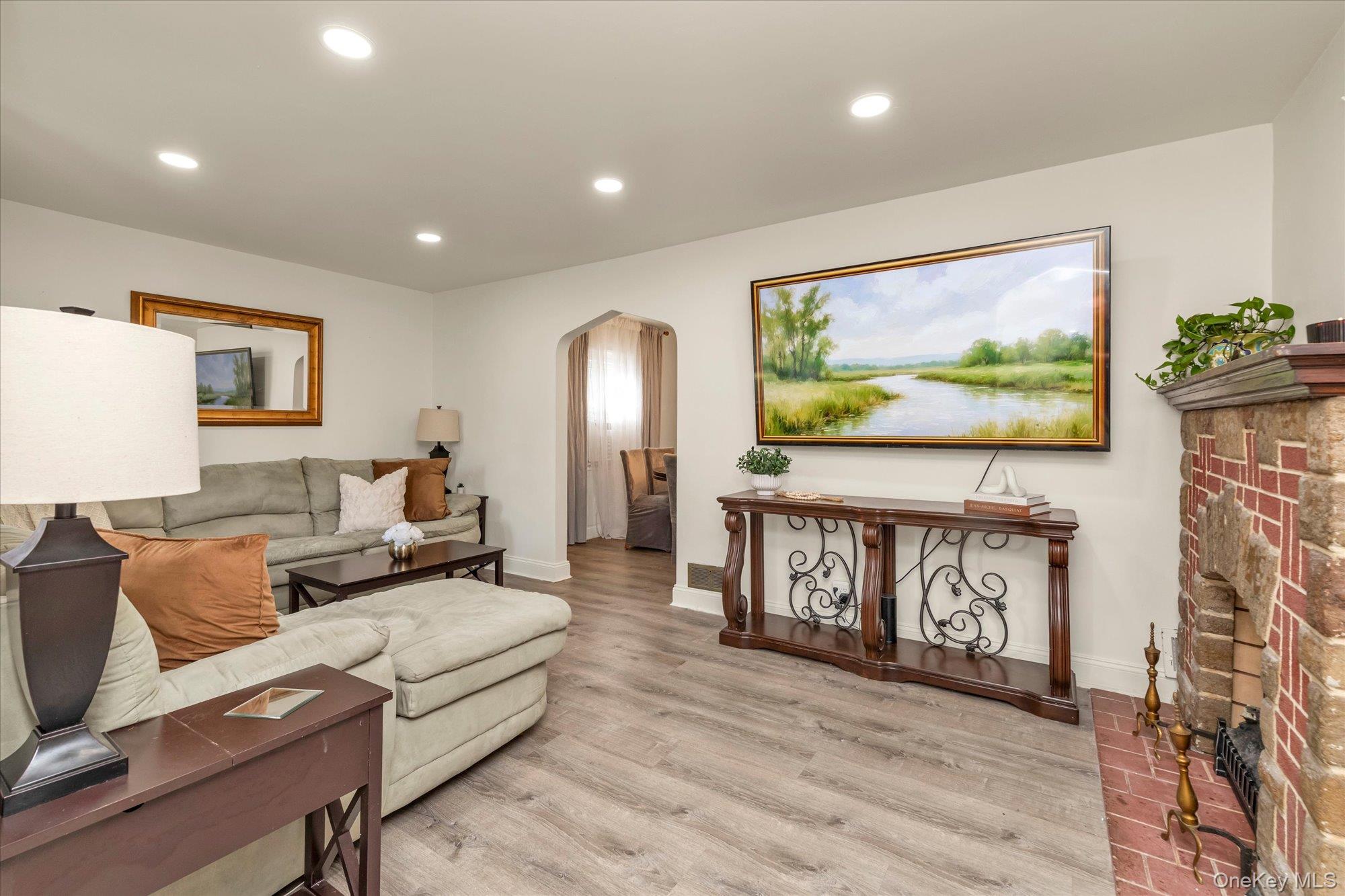 230 Emily Avenue – For Sale photo 5