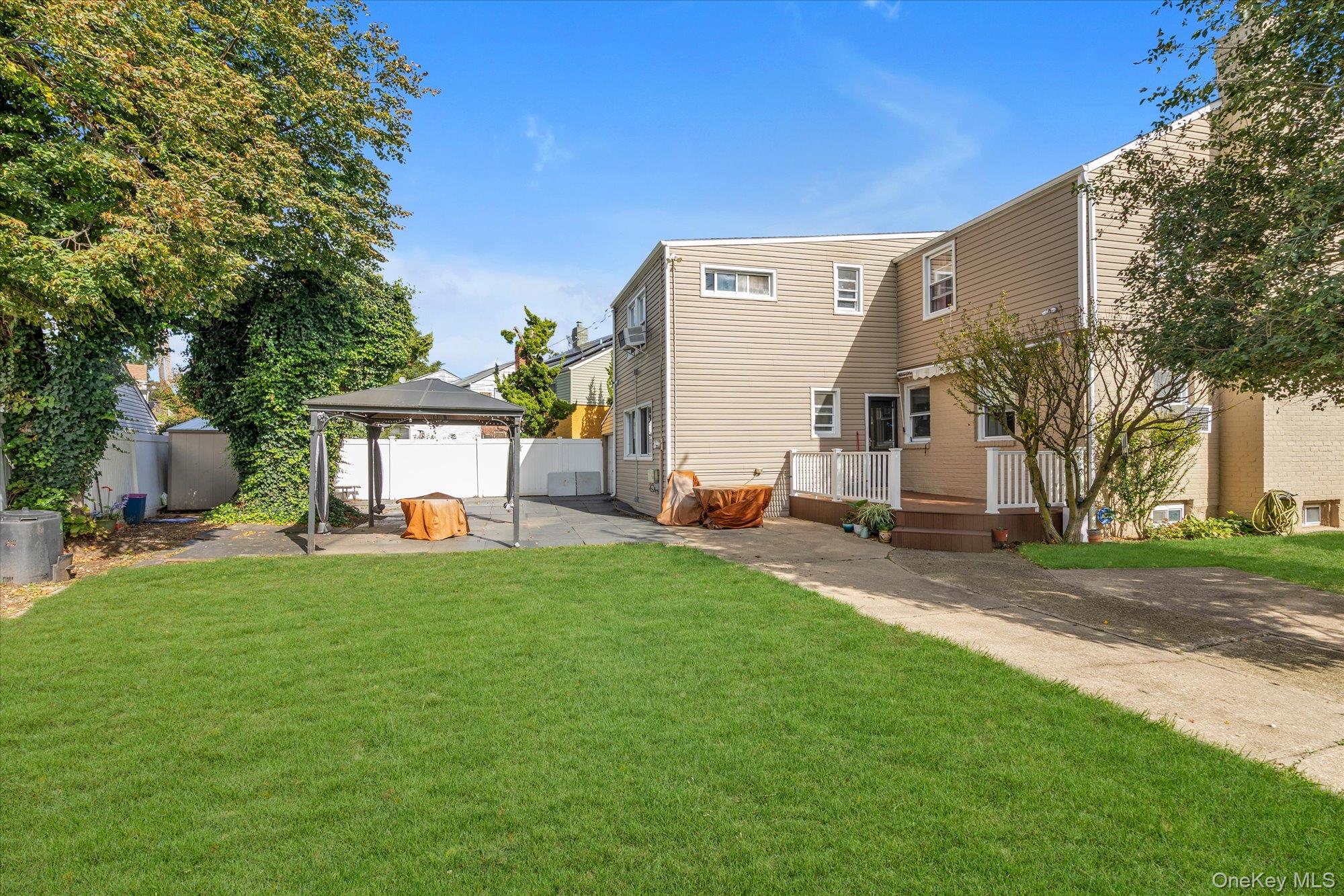 230 Emily Avenue – For Sale photo 23