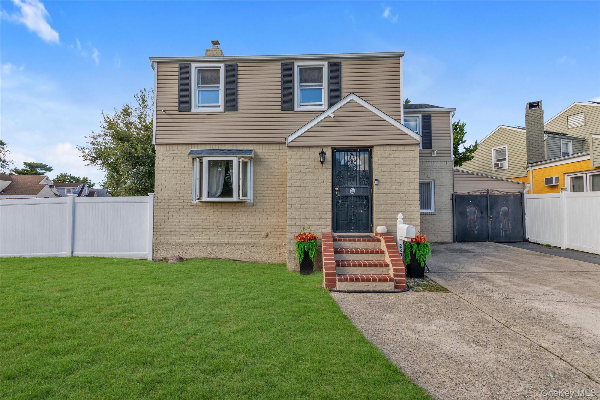 230 Emily Avenue – For Sale