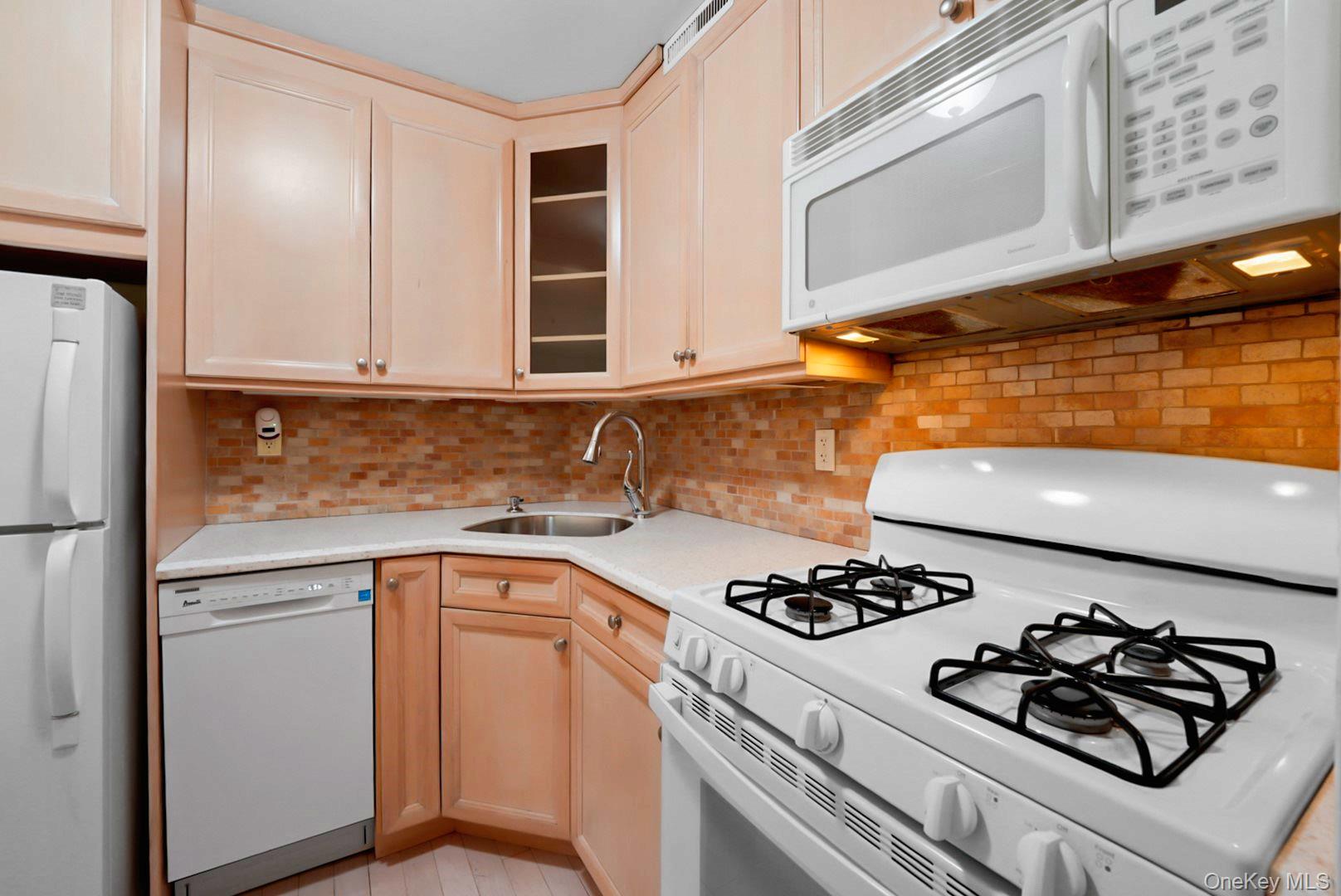 17-85 215th Street, Unit 2H photo 12