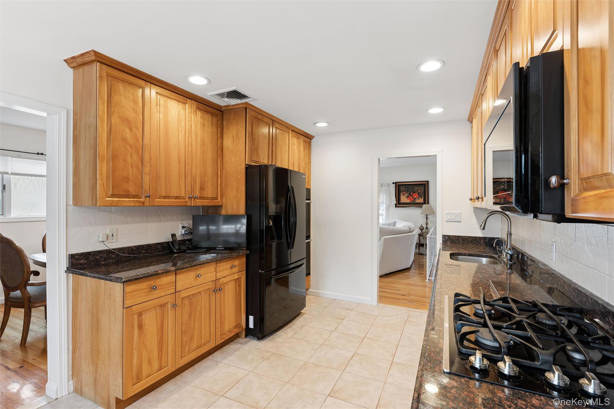 2919 Bond Drive – For Sale photo 6