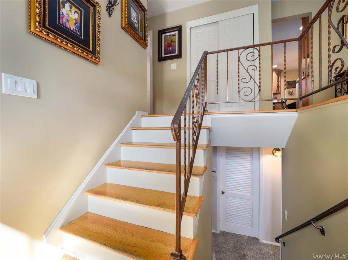 9 Dogwood Lane – For Sale photo 3