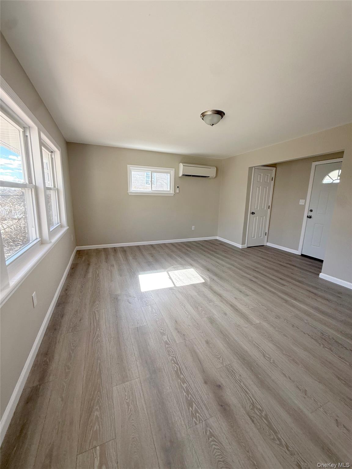 102 Mountaindale Road – For Sale photo 2