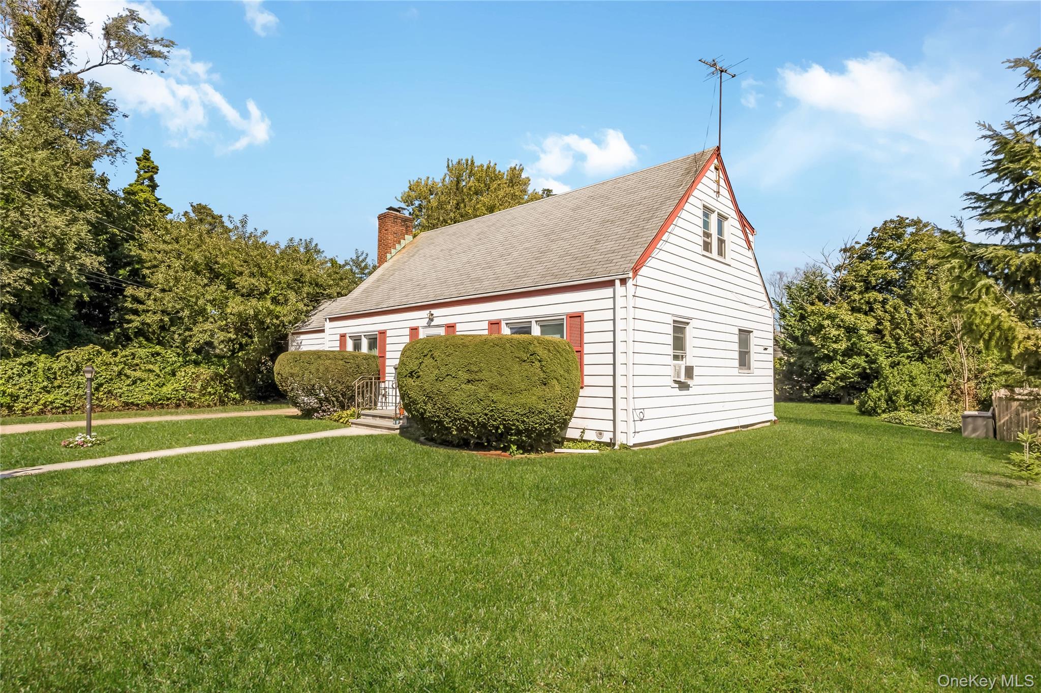 26 Dawes Avenue – For Sale photo 2