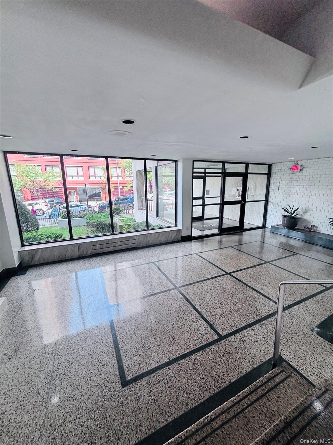 137-40 45th Avenue, Unit 1F photo 2