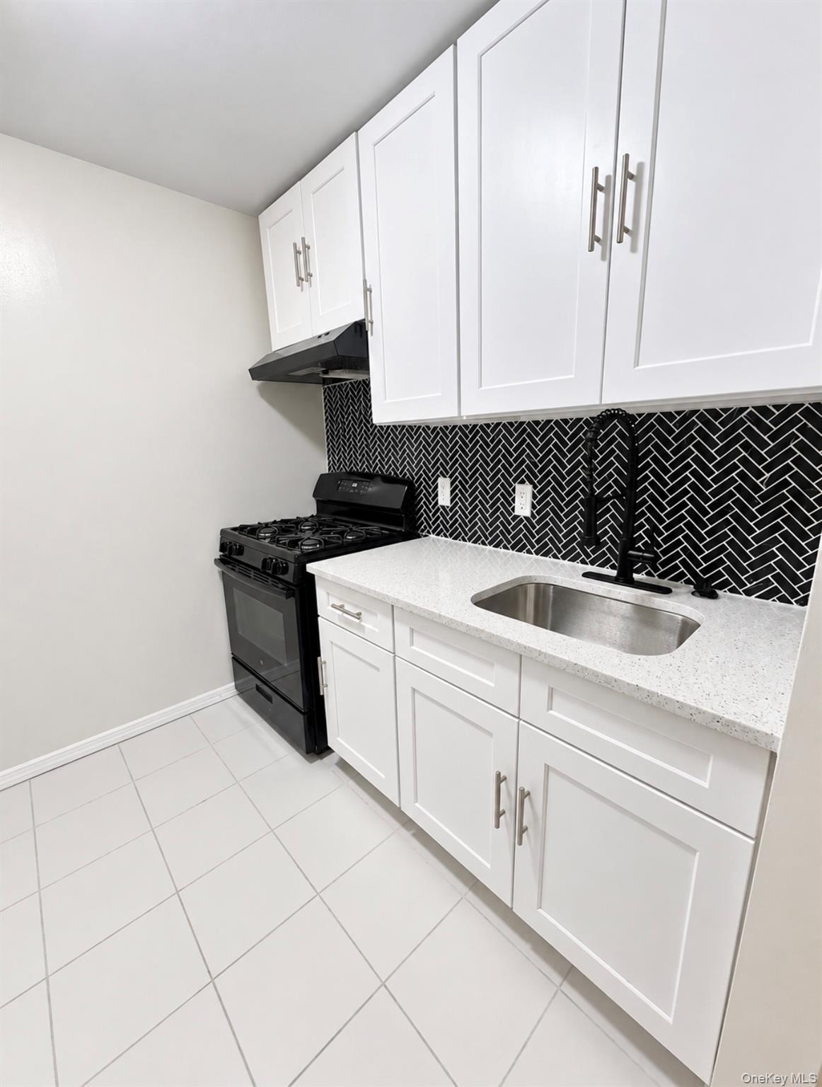 1830 Sterling Place, Unit 1 photo 4