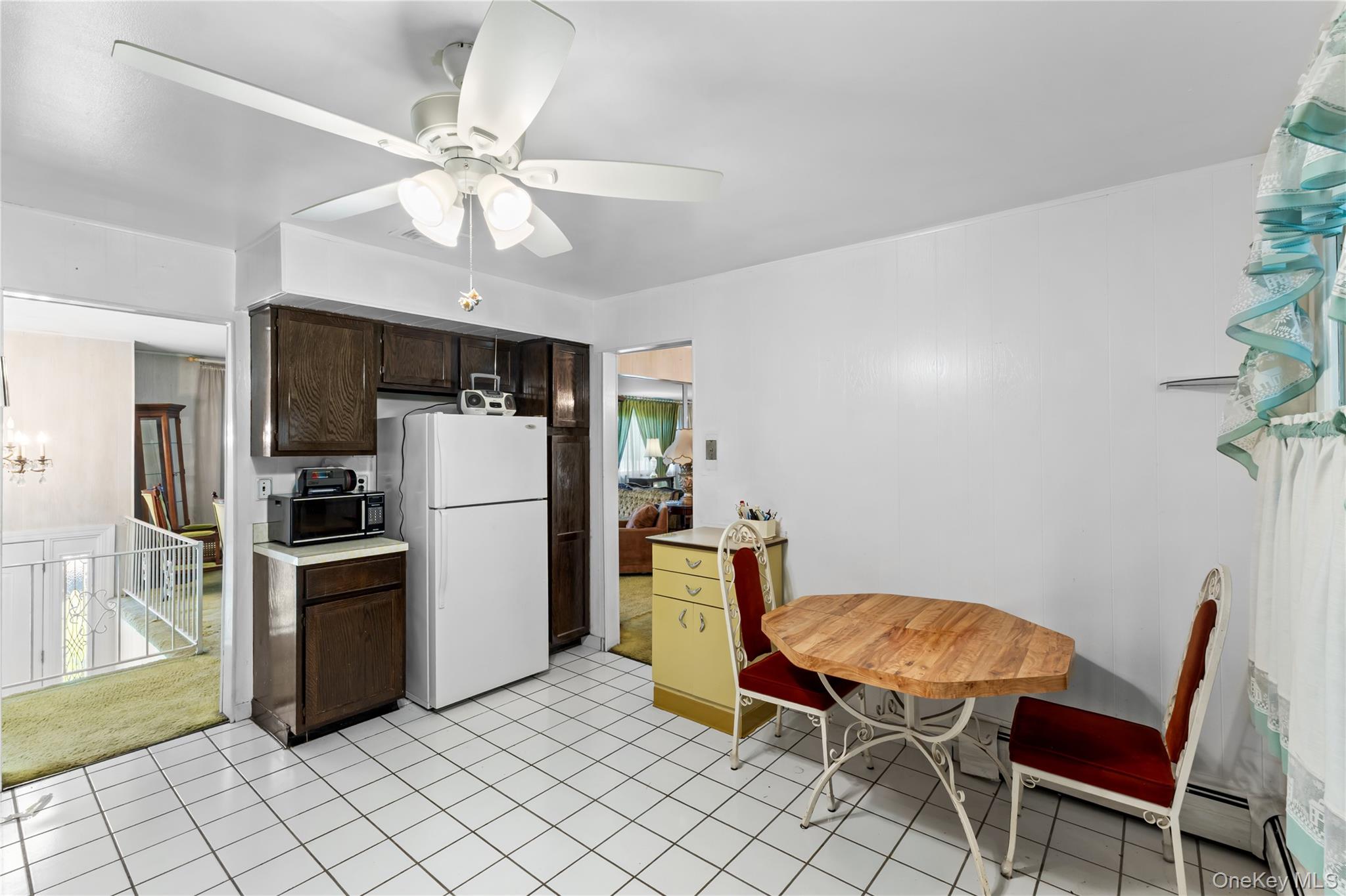 7 Roxbury Court – For Sale photo 6