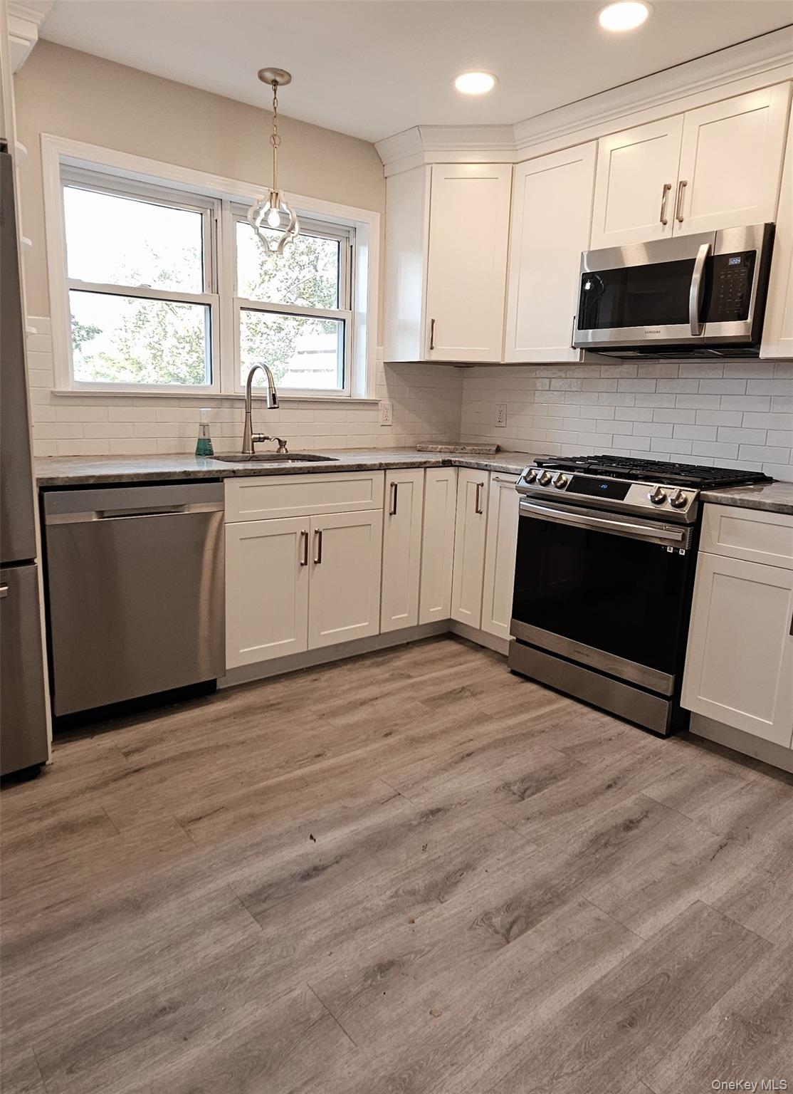 3 Teneyck Avenue, Unit A photo 16