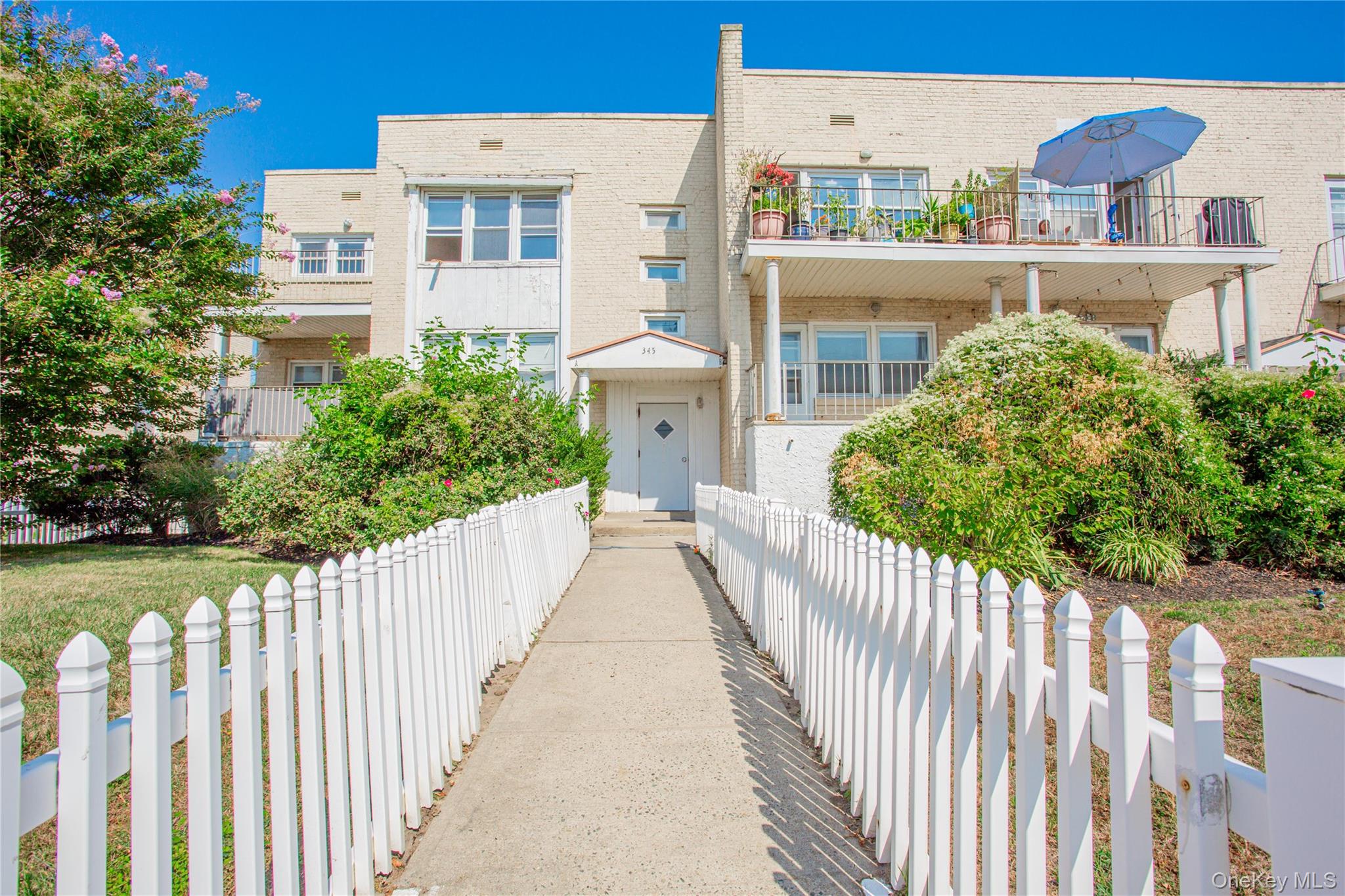 345 Shore Road, Unit 1B photo 2