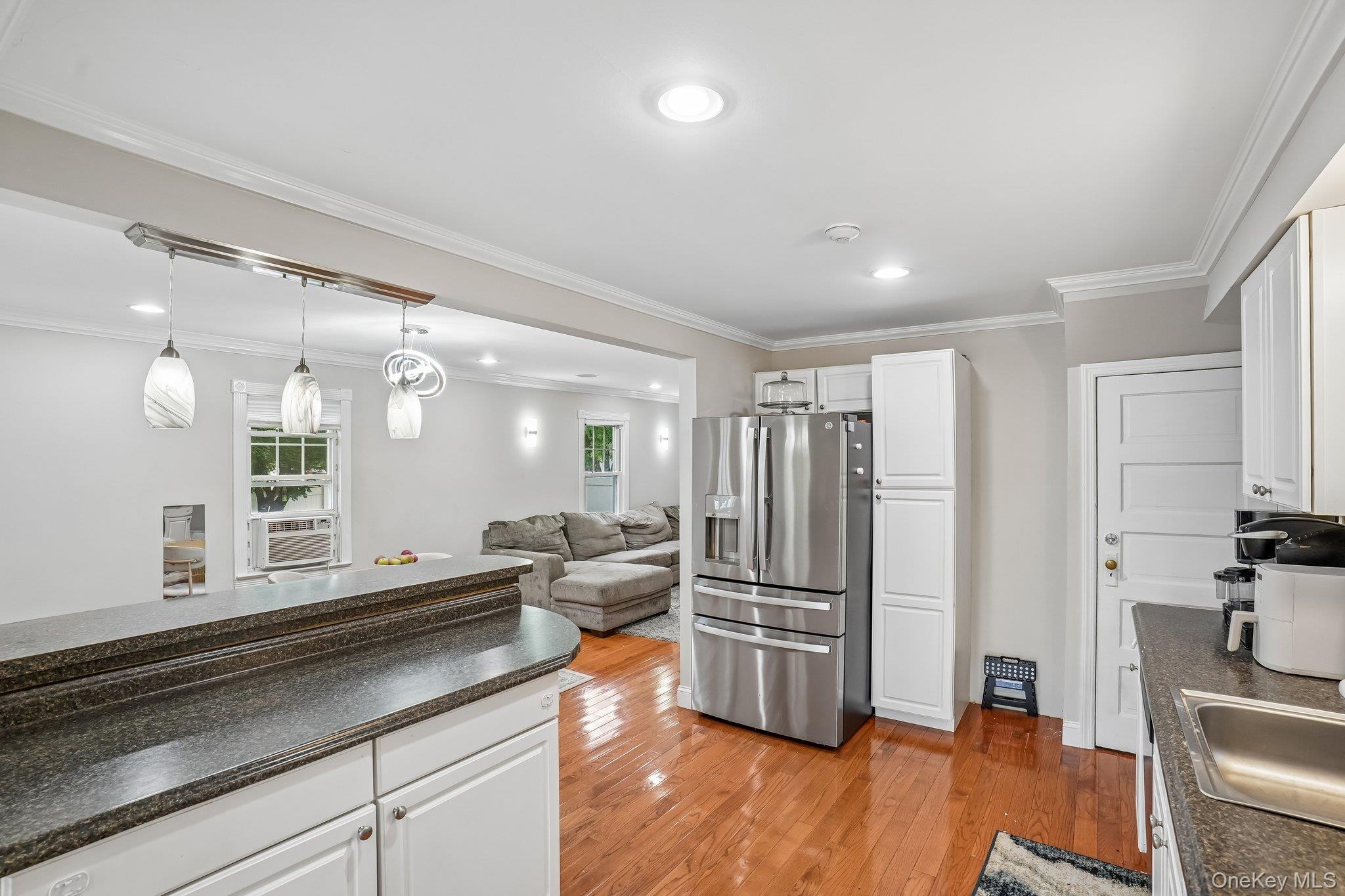 181 S Conger Avenue – For Sale photo 13