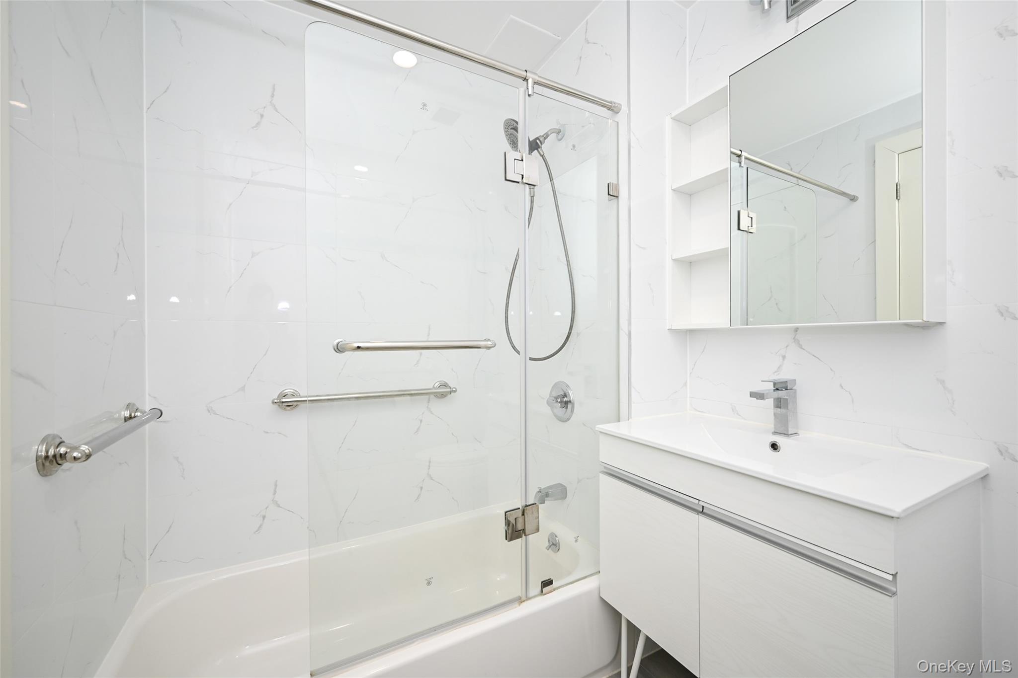 144-27 Sanford Avenue, Unit 5k photo 11