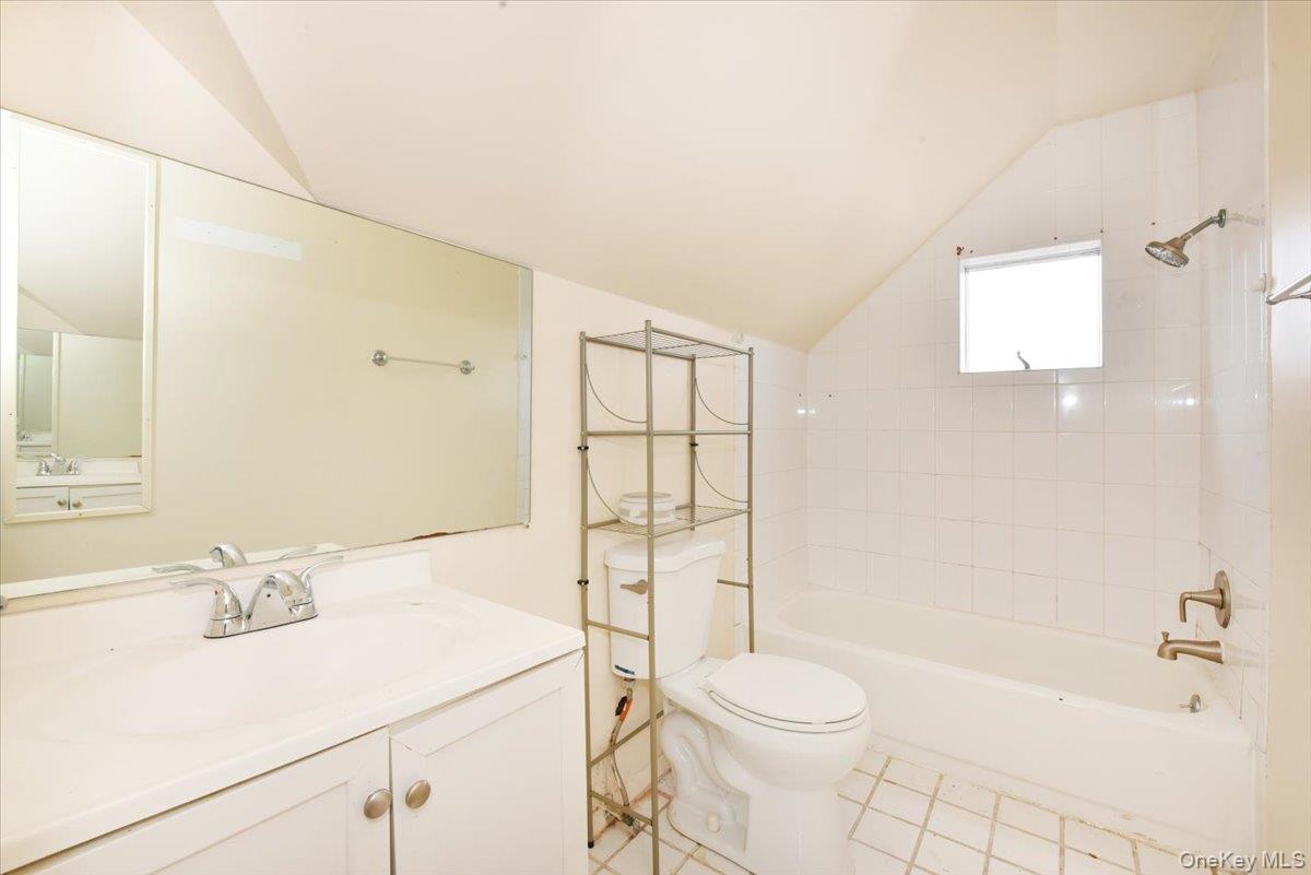 403 Oak Street – For Sale photo 20