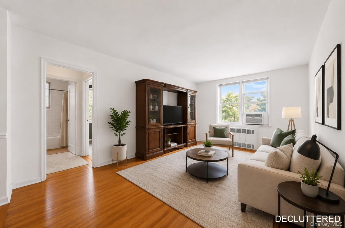 5645 Netherland Ave, Unit Apt 5E