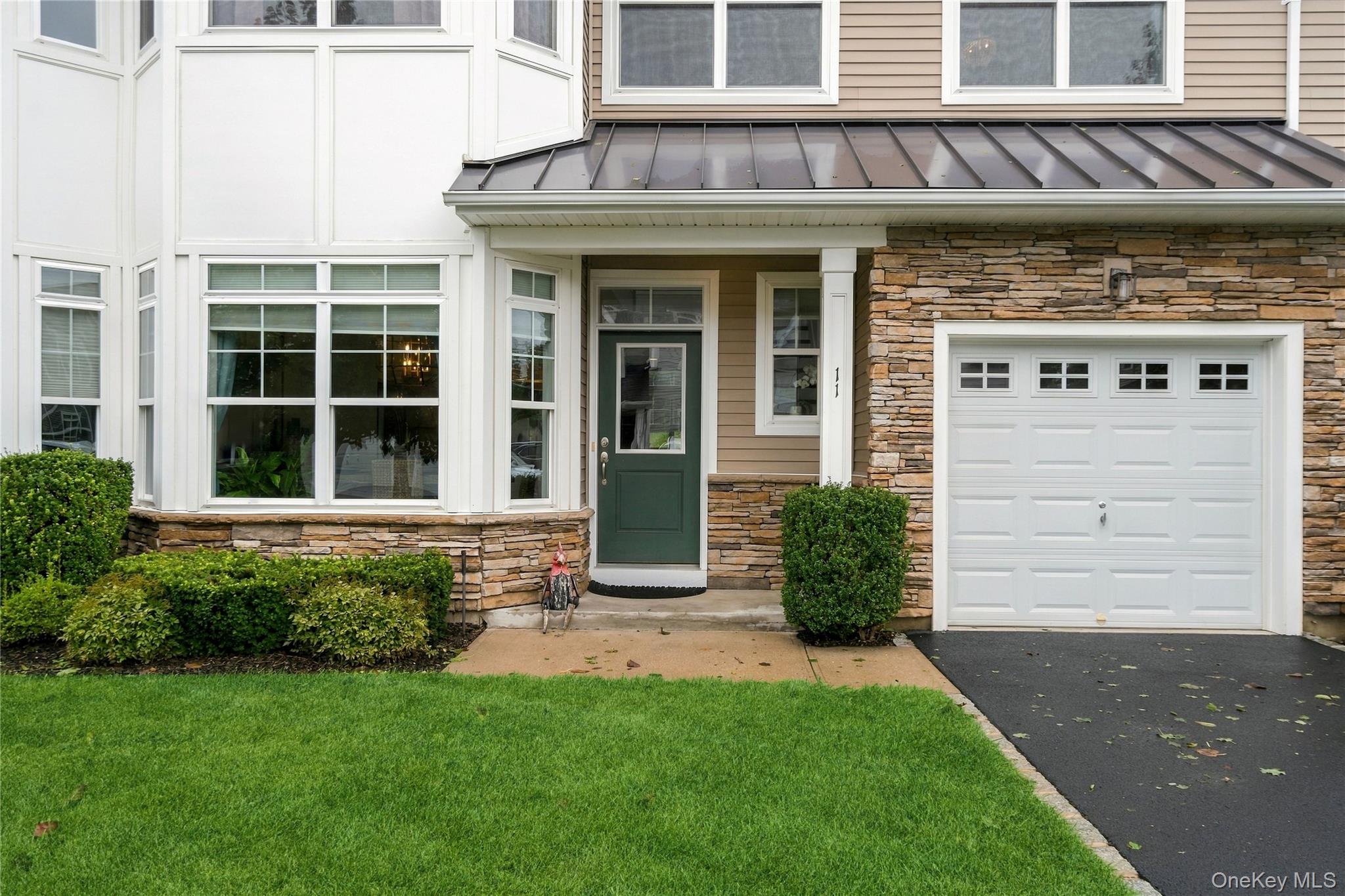 11 Silver Spruce Way – For Rent photo 4