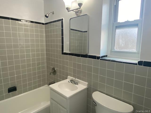 245-15 77th Crescent, Unit F-2 photo 8