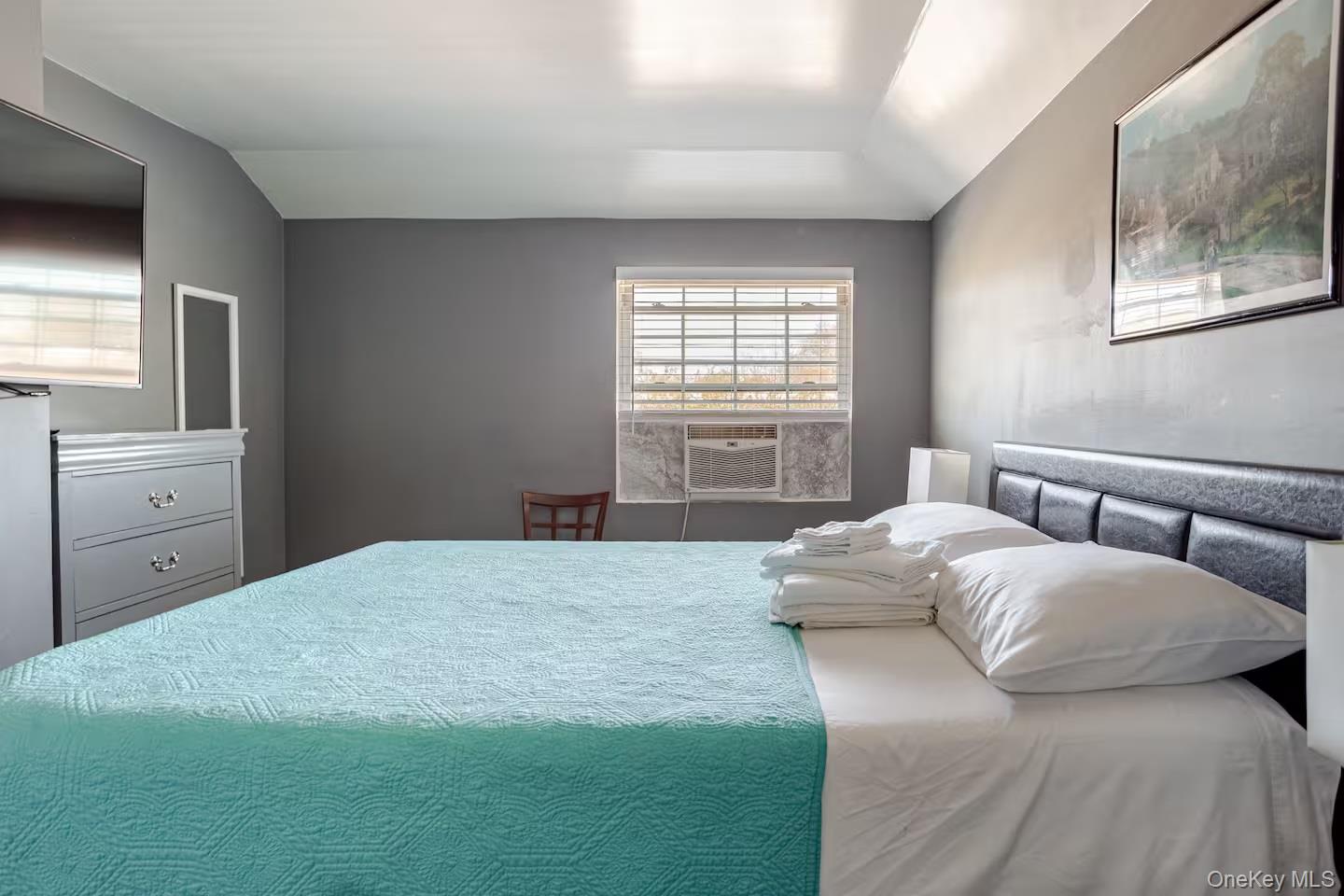 13745 Bedell Street – For Sale photo 6
