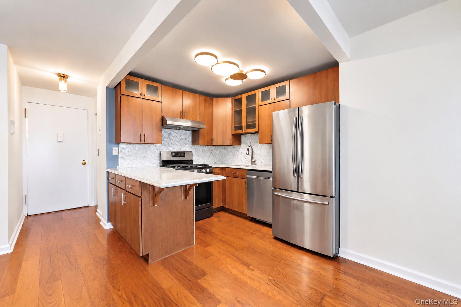 1155 Warburton Avenue, Unit 3Y photo 10