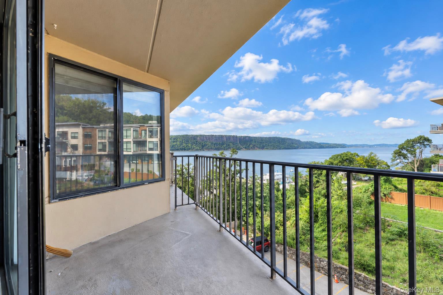 1155 Warburton Avenue, Unit 3Y photo 15