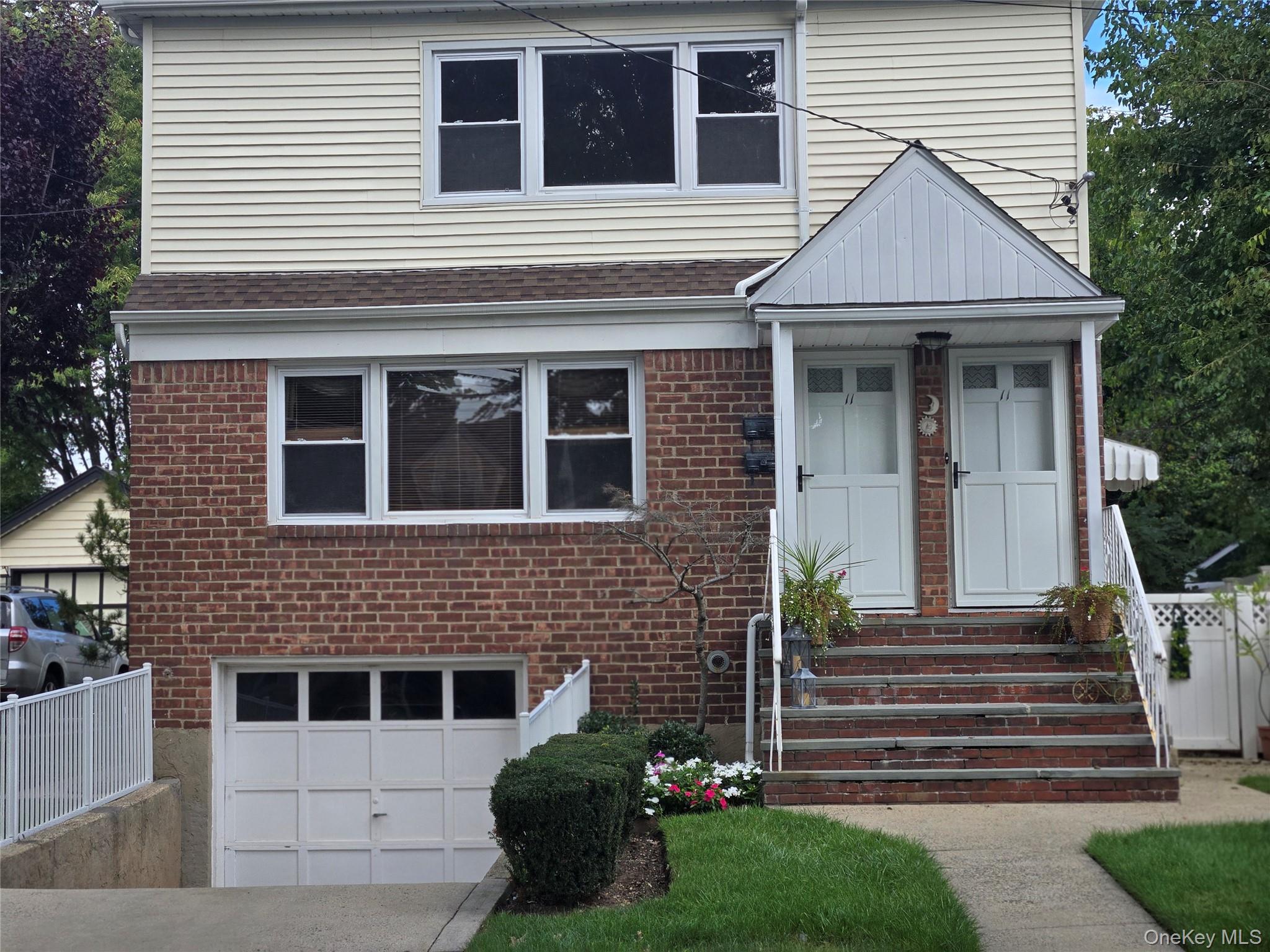 11 Columbia Avenue – For Rent