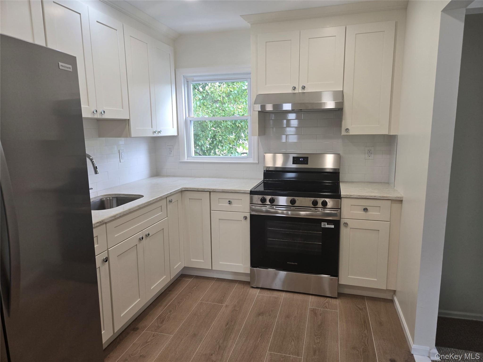 11 Columbia Avenue – For Rent photo 3