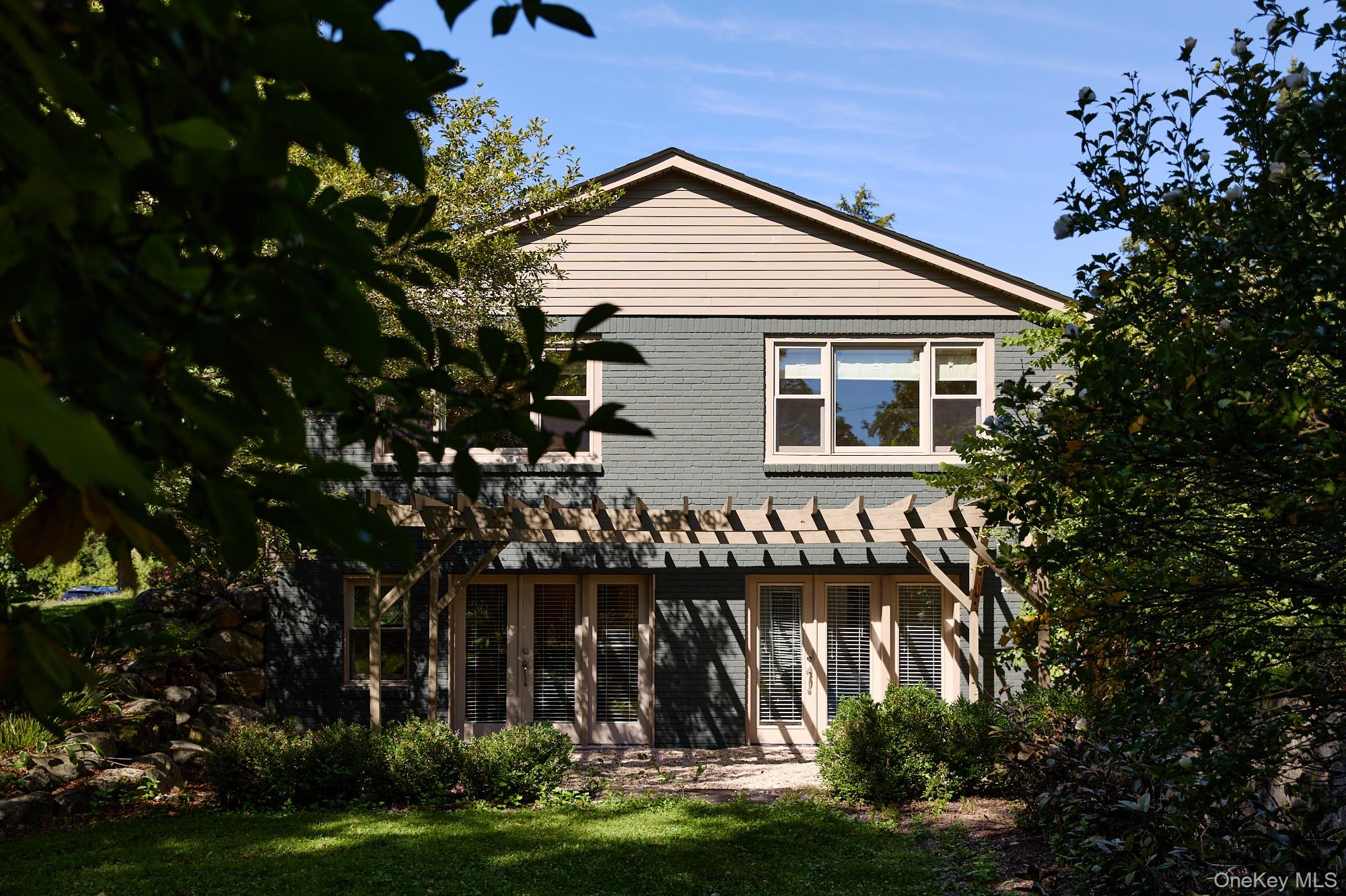 17 Amato Lane – For Sale photo 4