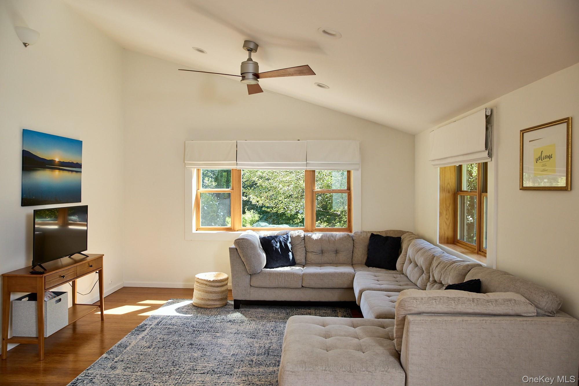 17 Amato Lane – For Sale photo 12