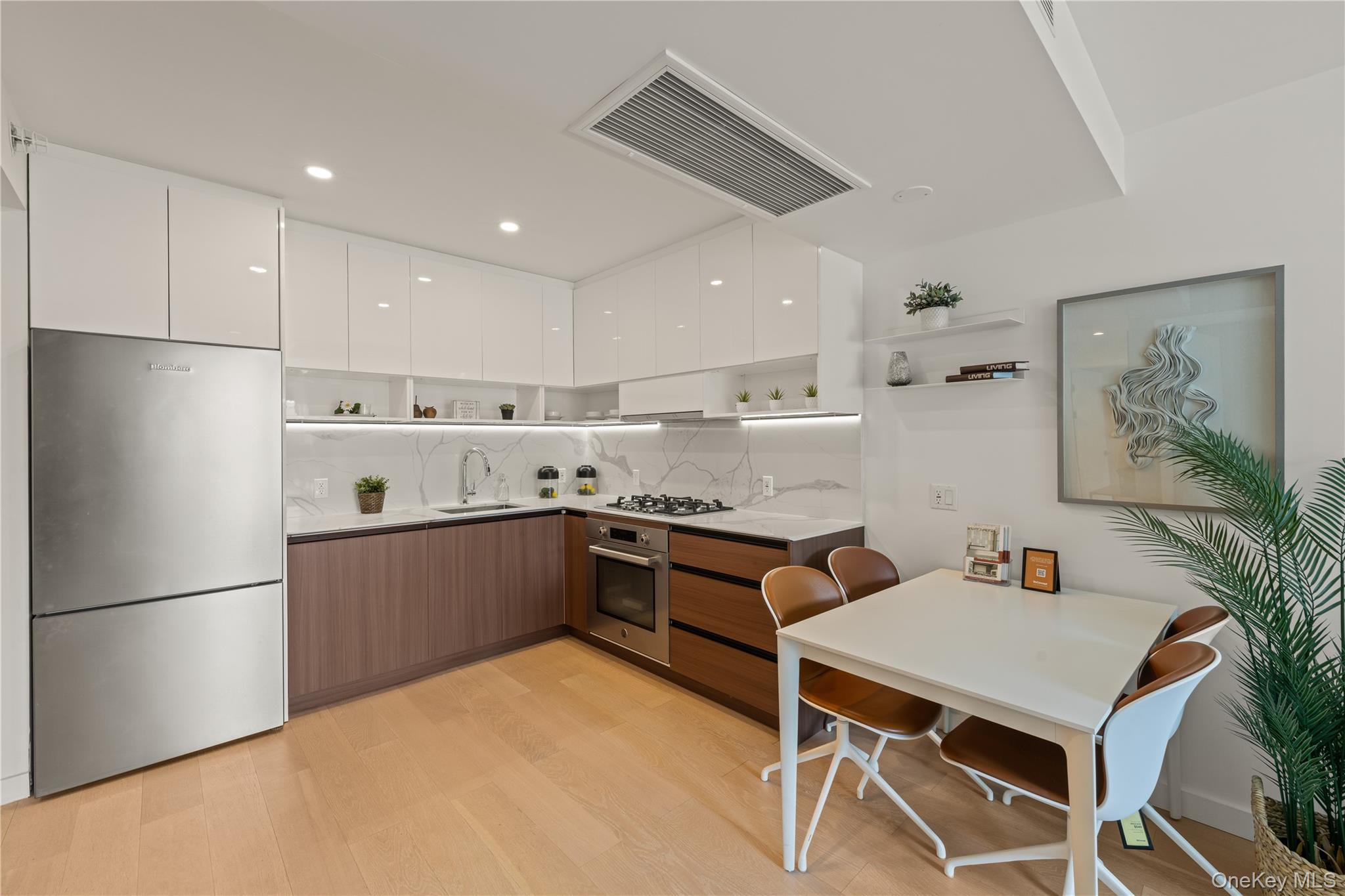 144-49 Northern Boulevard, Unit 518 photo 6