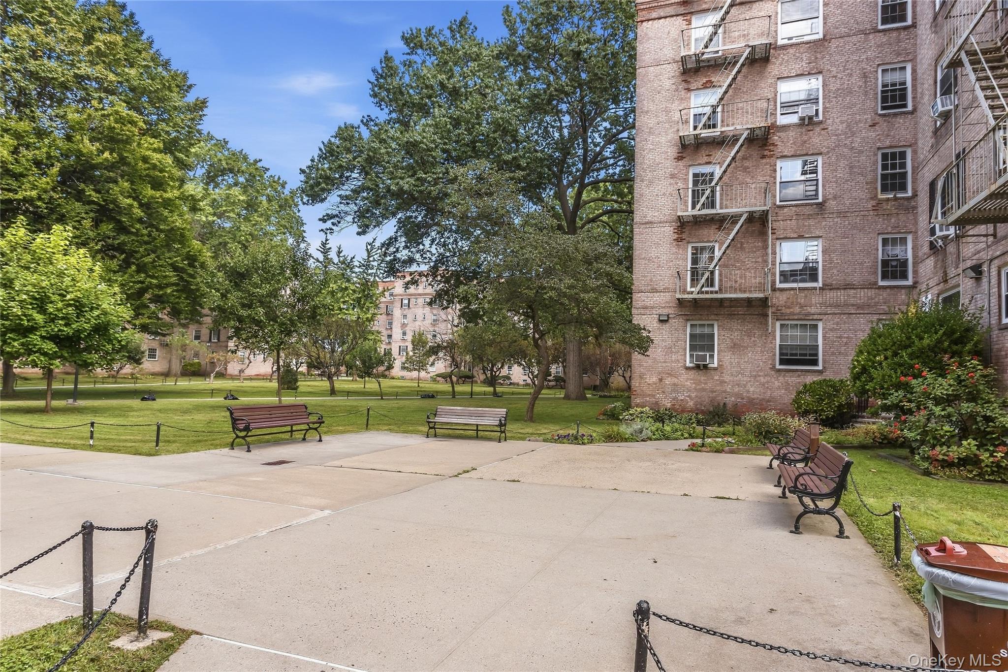 51-10 30 Avenue, Unit 4 photo 23