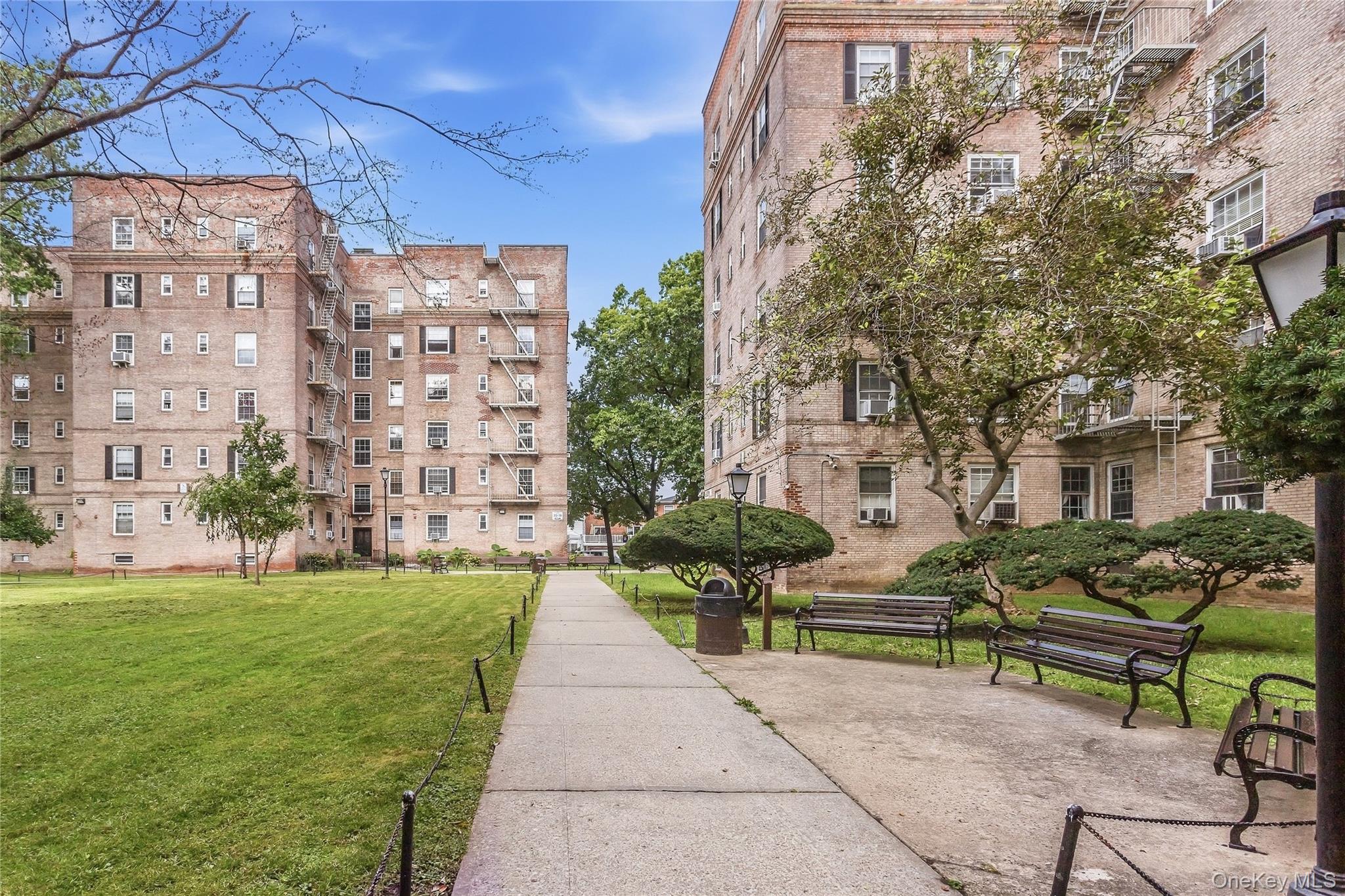 51-10 30 Avenue, Unit 4 photo 21