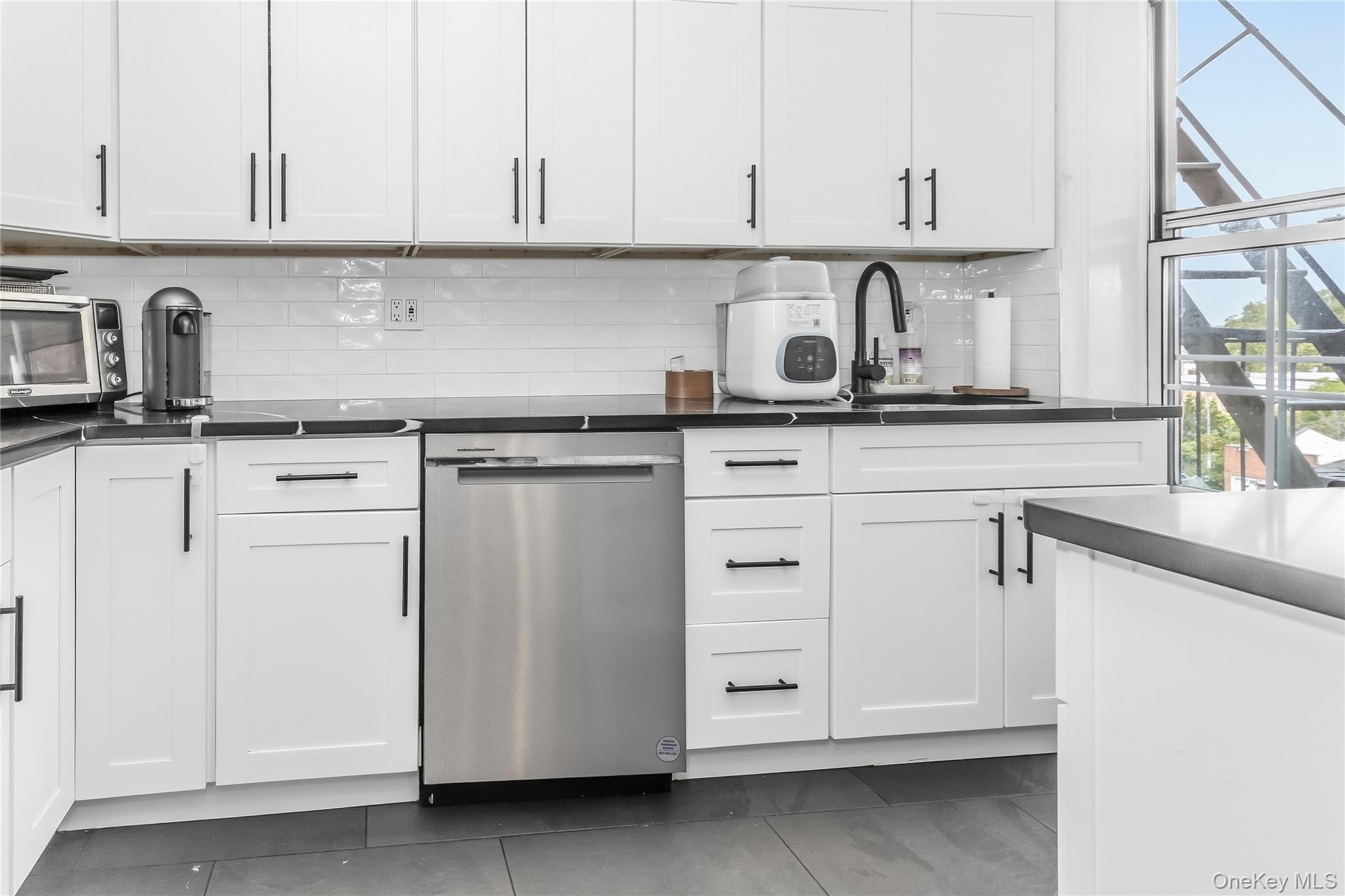 51-10 30 Avenue, Unit 4 photo 13