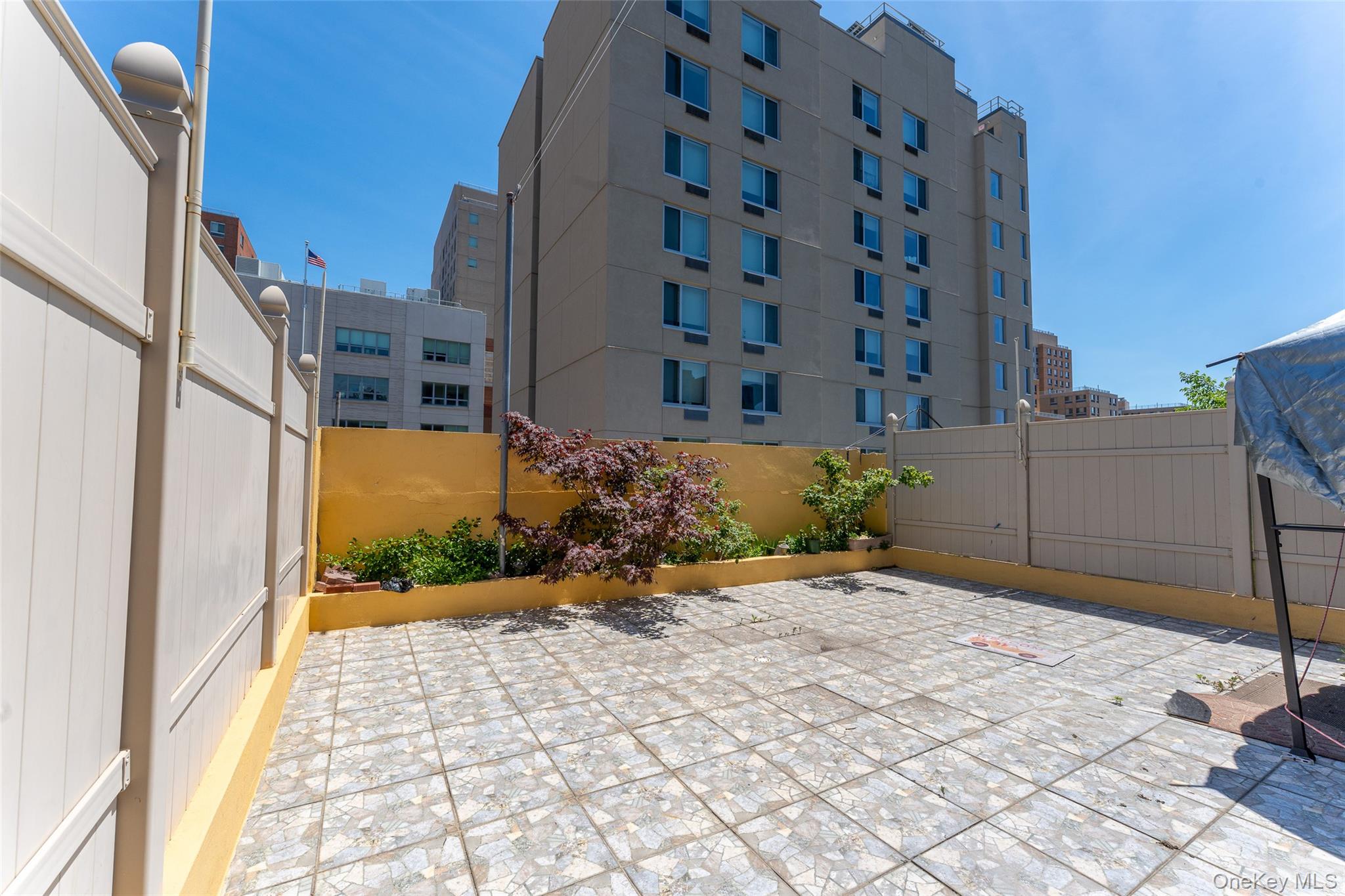 1556 Longfellow Avenue – For Sale photo 15