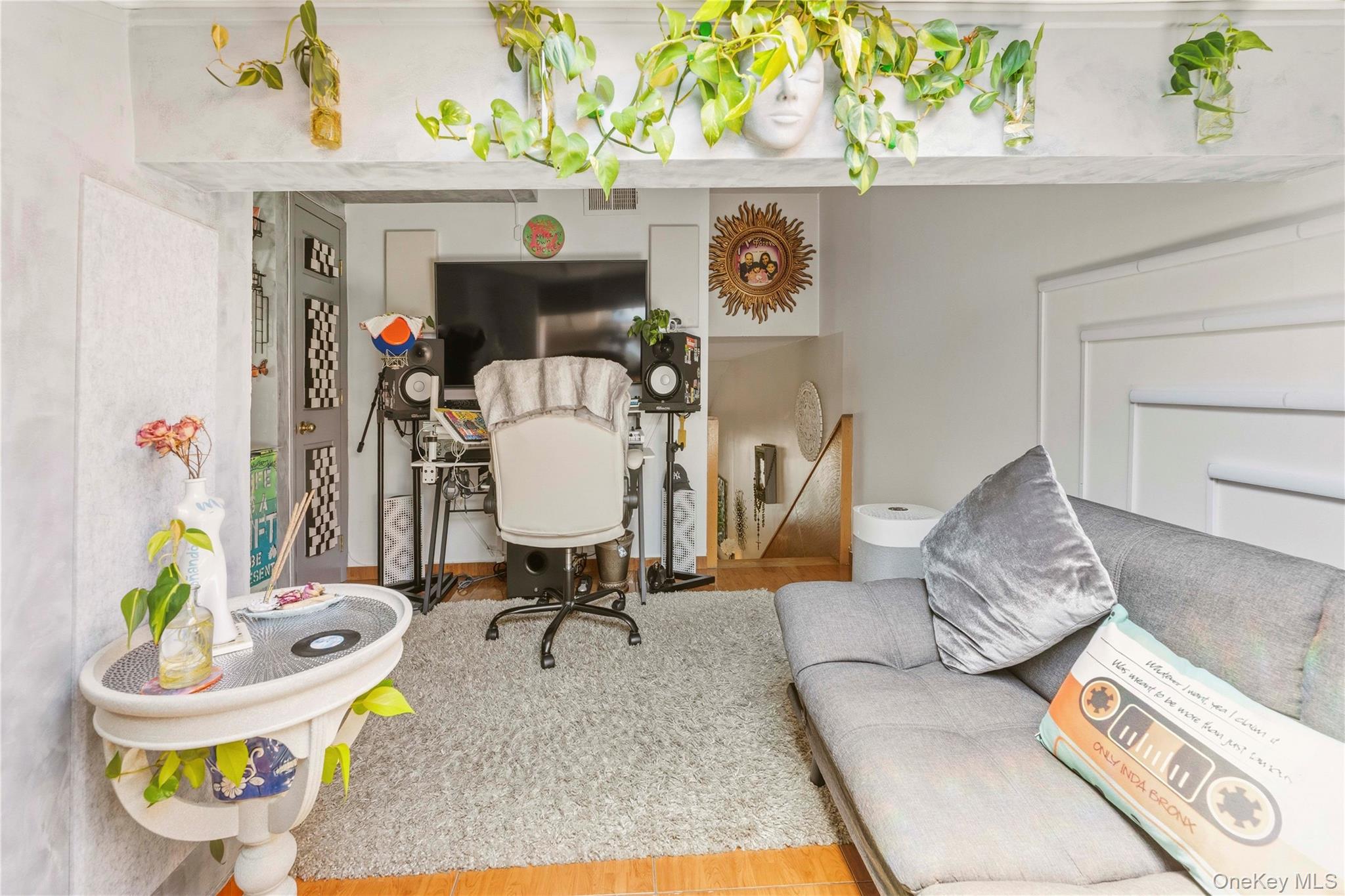1556 Longfellow Avenue – For Sale photo 14