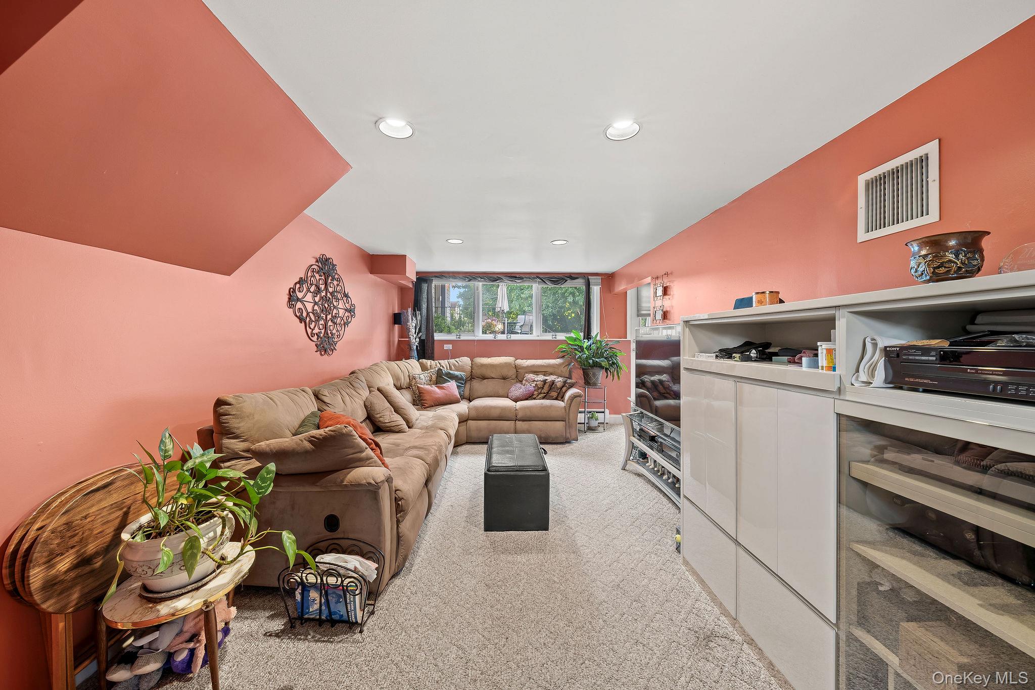 14 Kay Street – For Sale photo 23